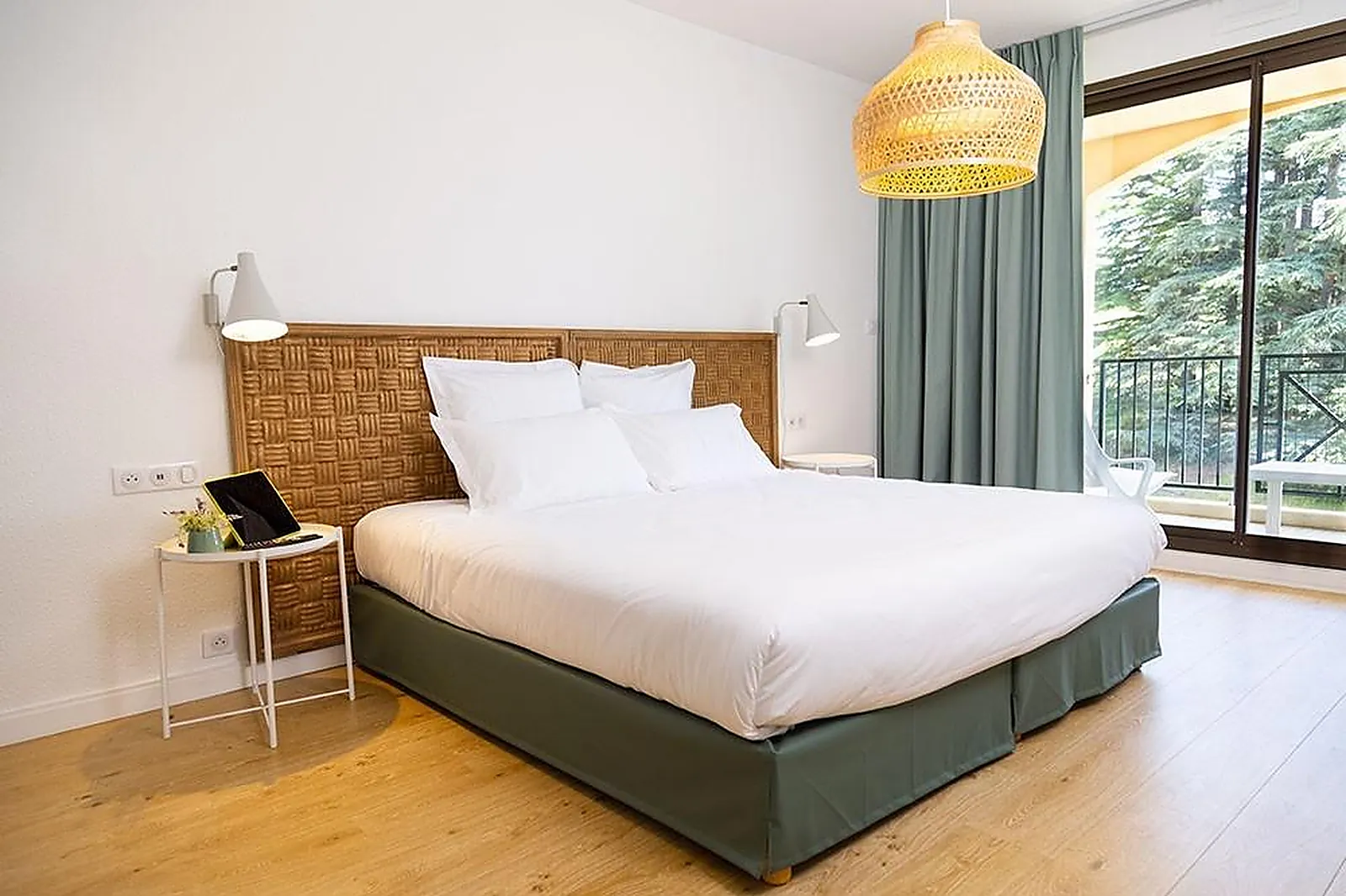 Lieux événementiels, LES SOURCES DE DIEULEFIT