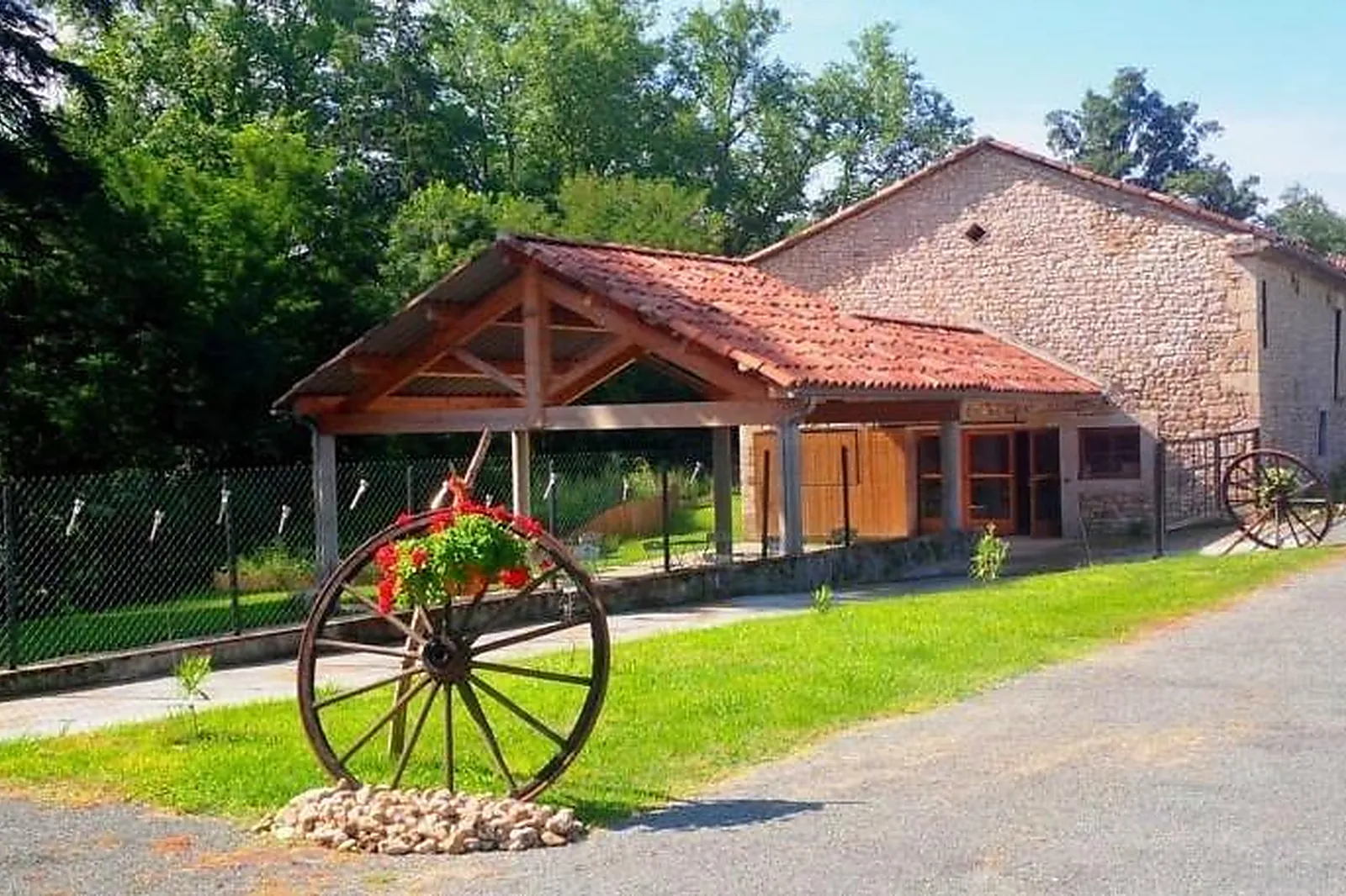 Lieux événementiels, LES TABLES DE CRÉSPIN