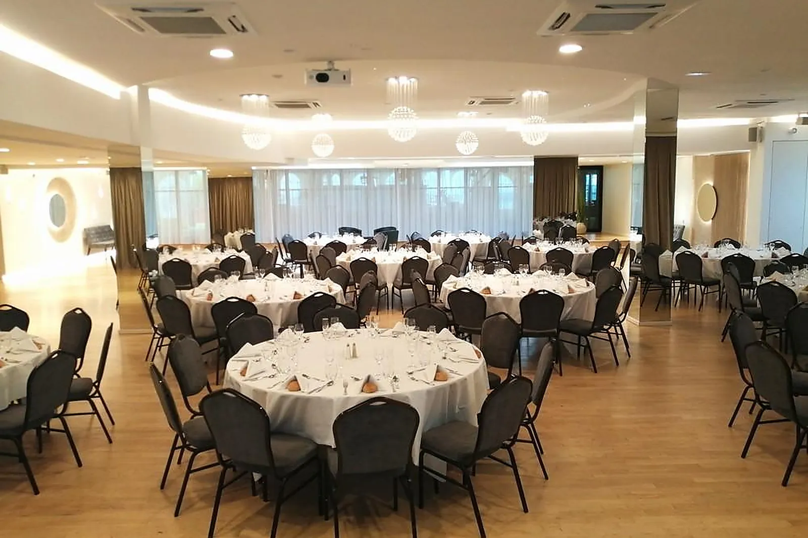 Lieux événementiels, LES TERRASSES DU PARC