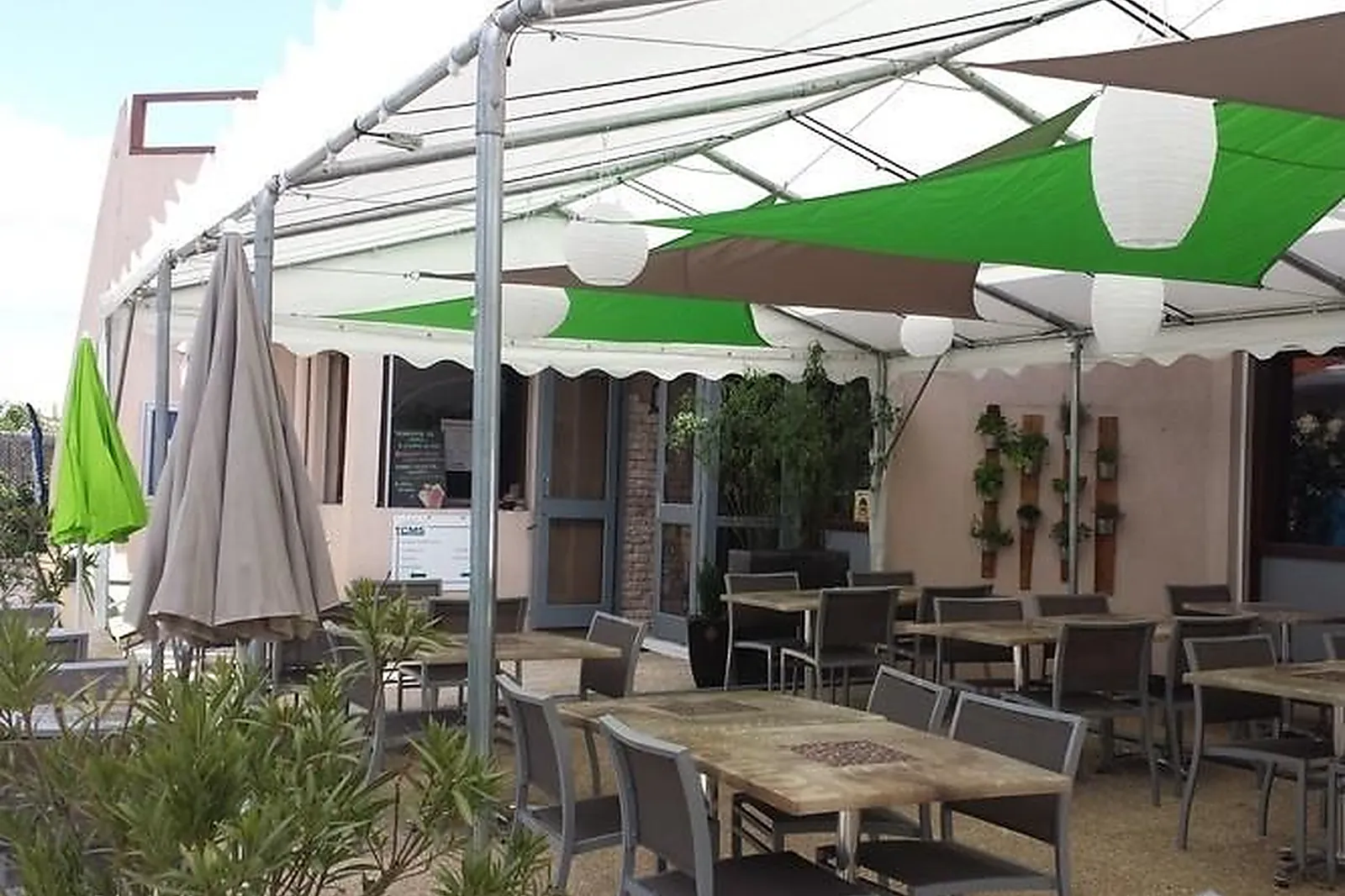 Lieux événementiels, LES TERRASSES DU VALDO