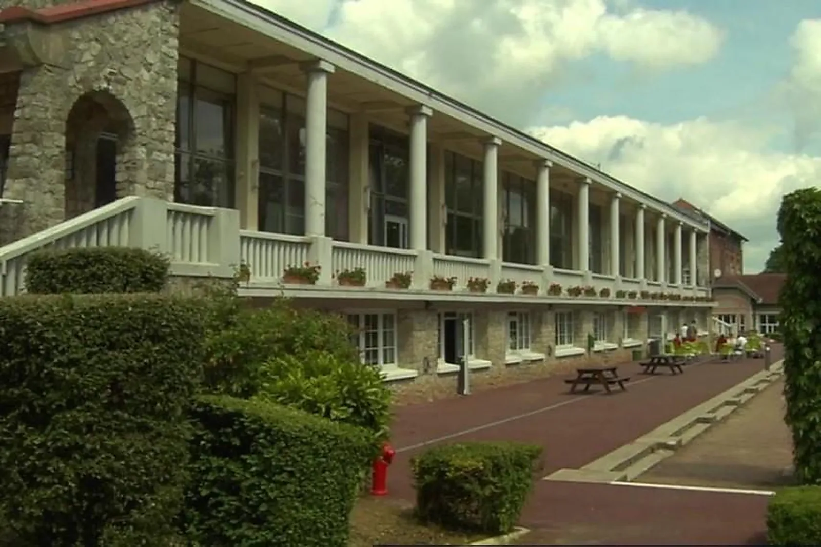 Lieux événementiels, LES TROIS DOMS