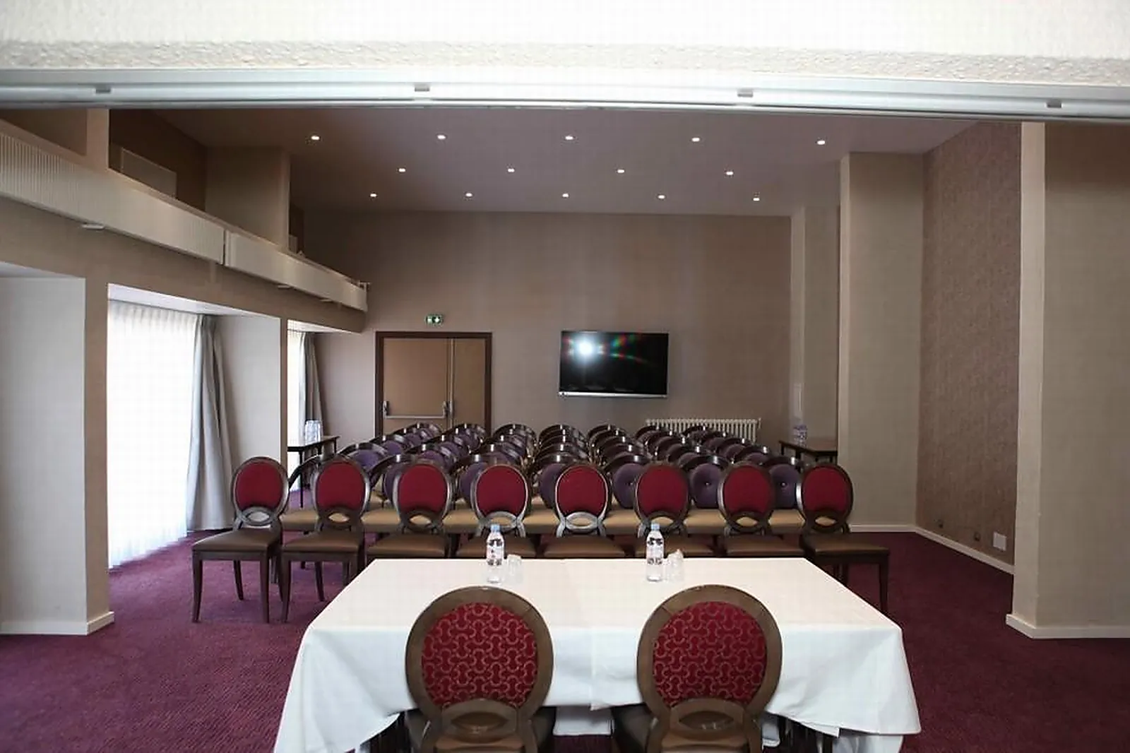 Lieux événementiels, LES TROIS ROSES