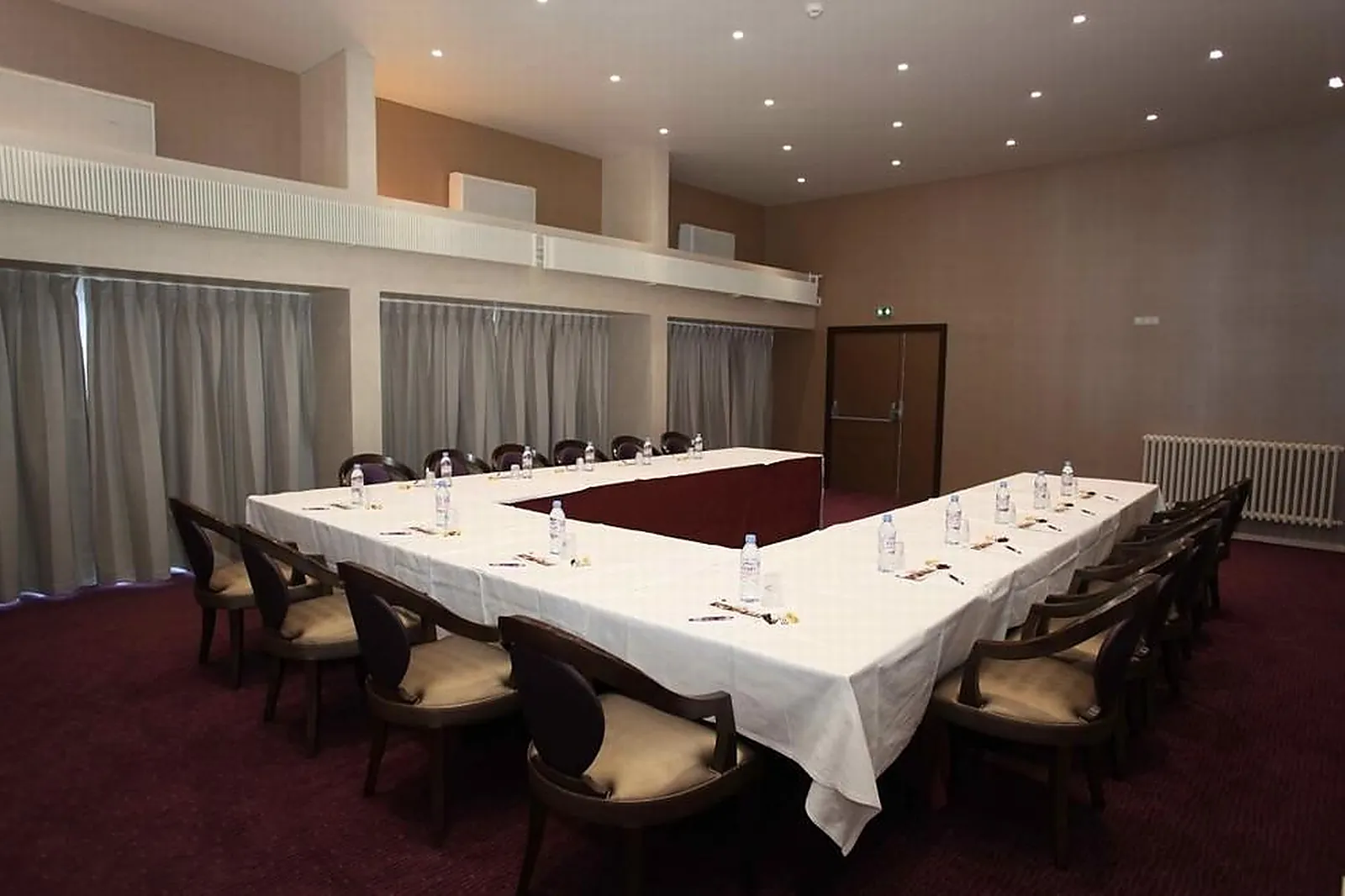 Lieux événementiels, LES TROIS ROSES