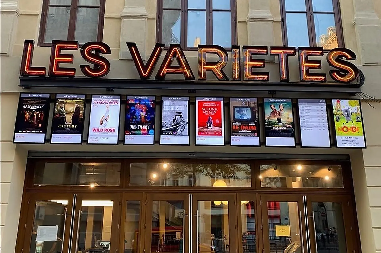 Lieux événementiels, LES VARIÉTÉS