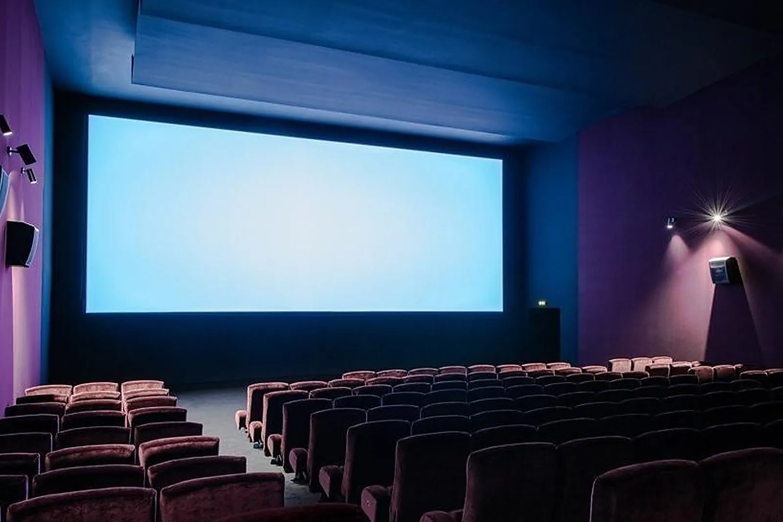 Lieux événementiels, LES VARIÉTÉS