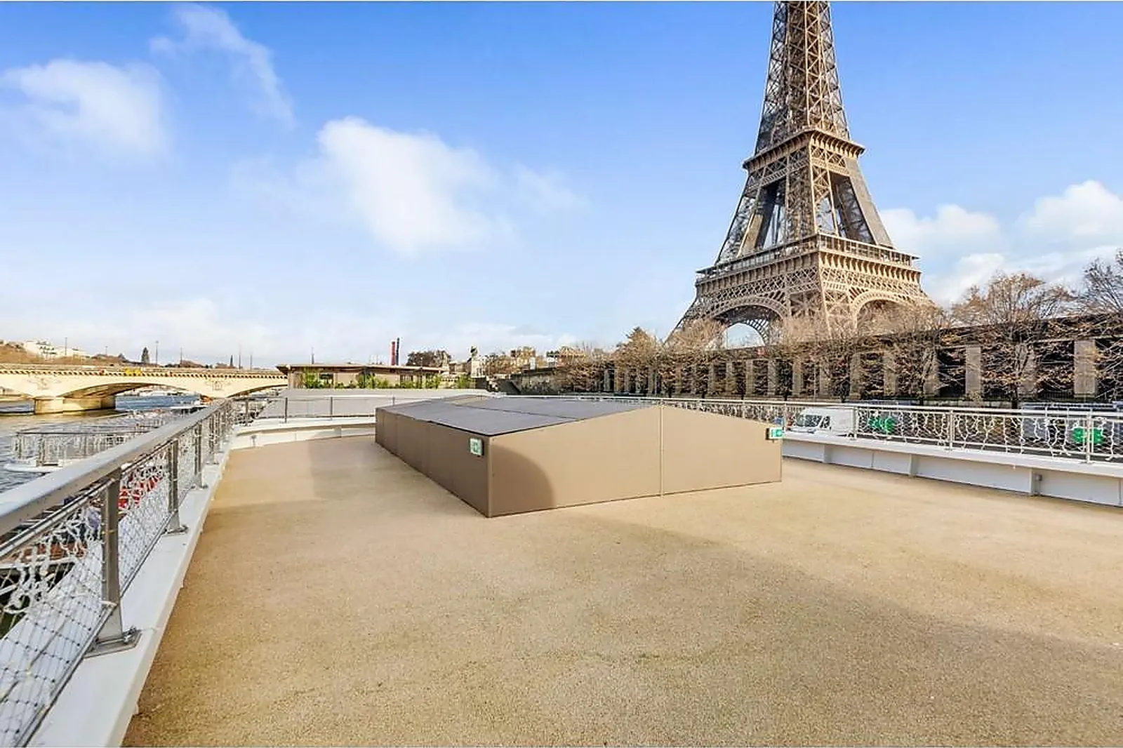 Lieux événementiels, LES VEDETTES DE PARIS