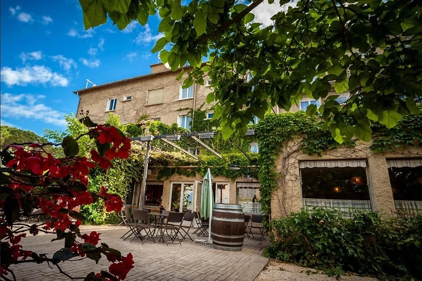 Lieux événementiels, LES VIGNES BLANCHES