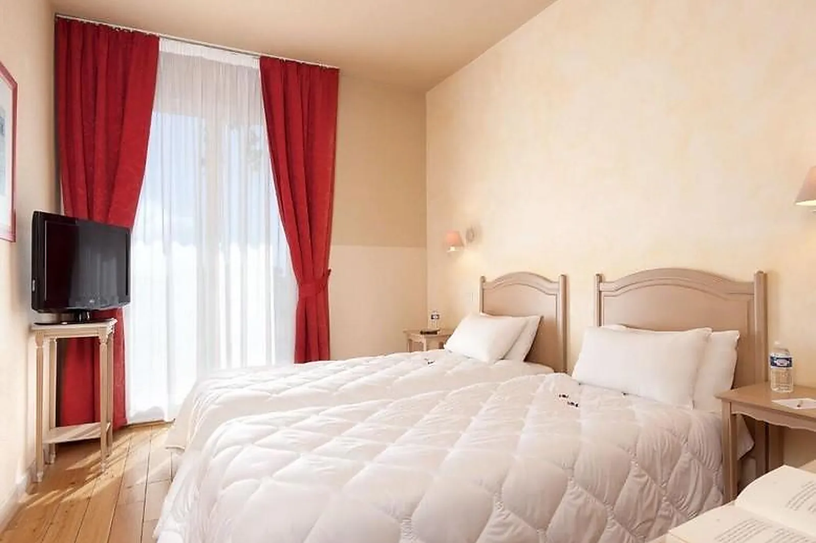 Lieux événementiels, LES VIGNES BLANCHES