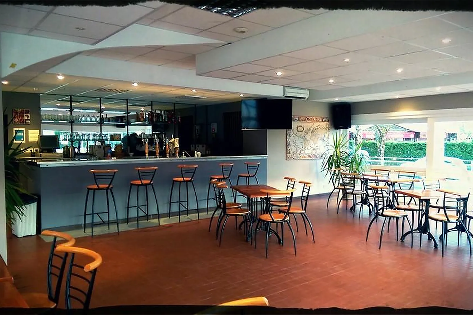 Lieux événementiels, LES VILLAGES SOUS LES PINS