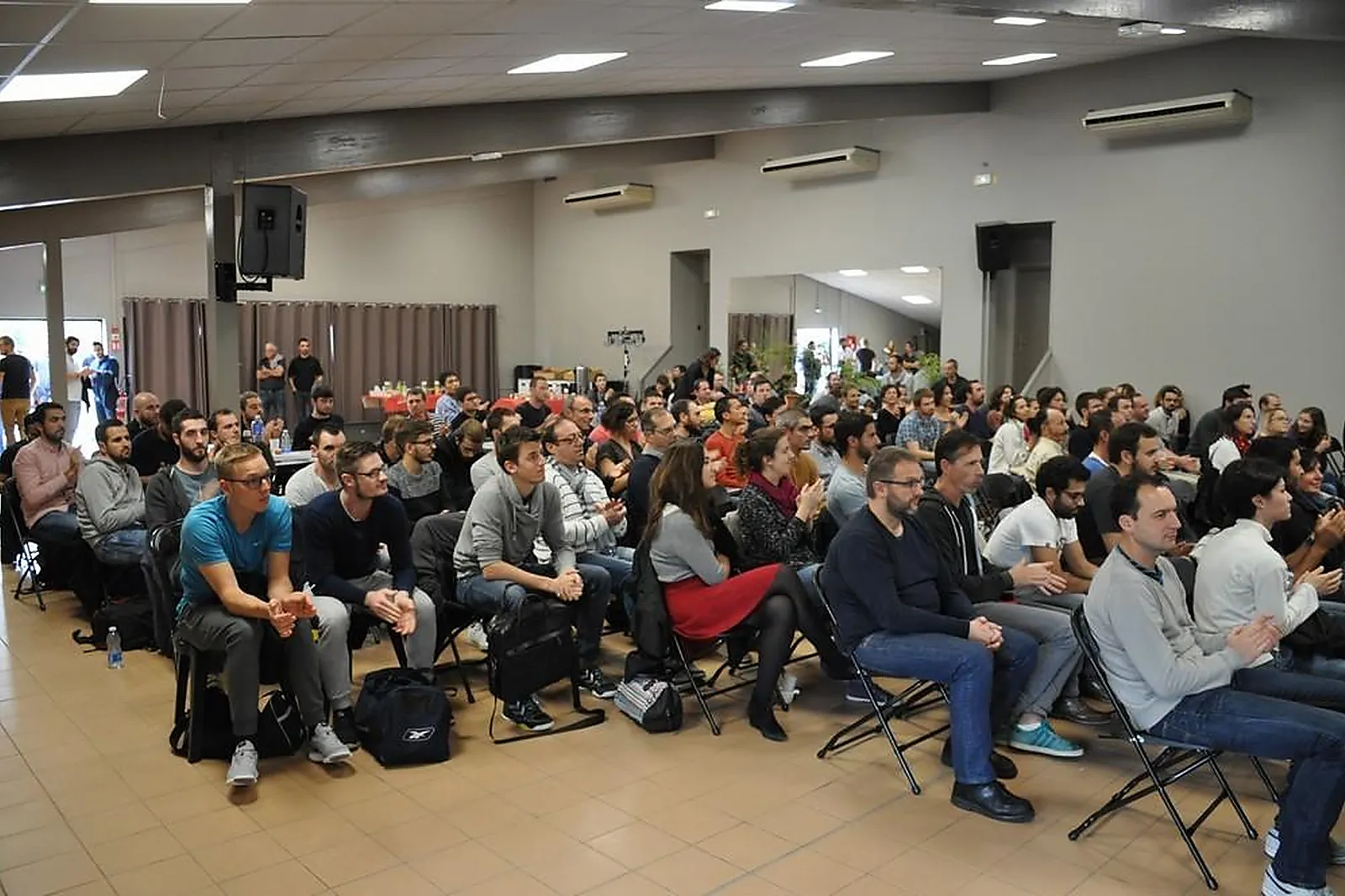 Lieux événementiels, LES VILLAGES SOUS LES PINS