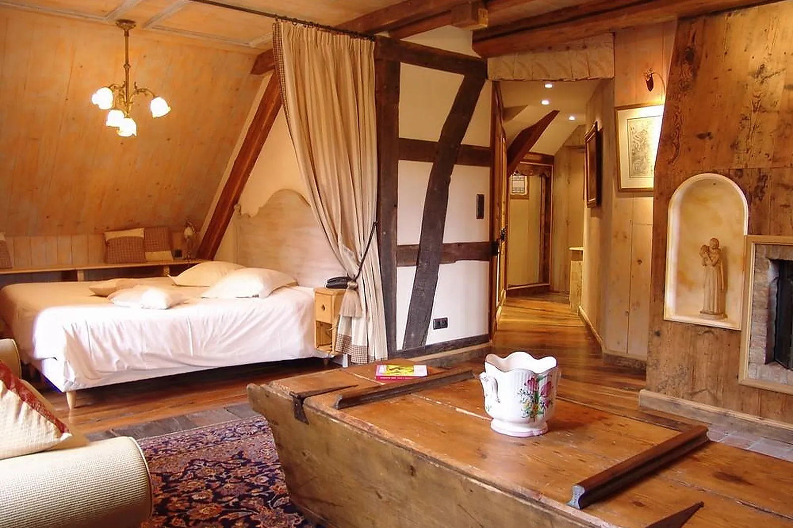 Lieux événementiels, LES VIOLETTES HÔTEL ET SPA