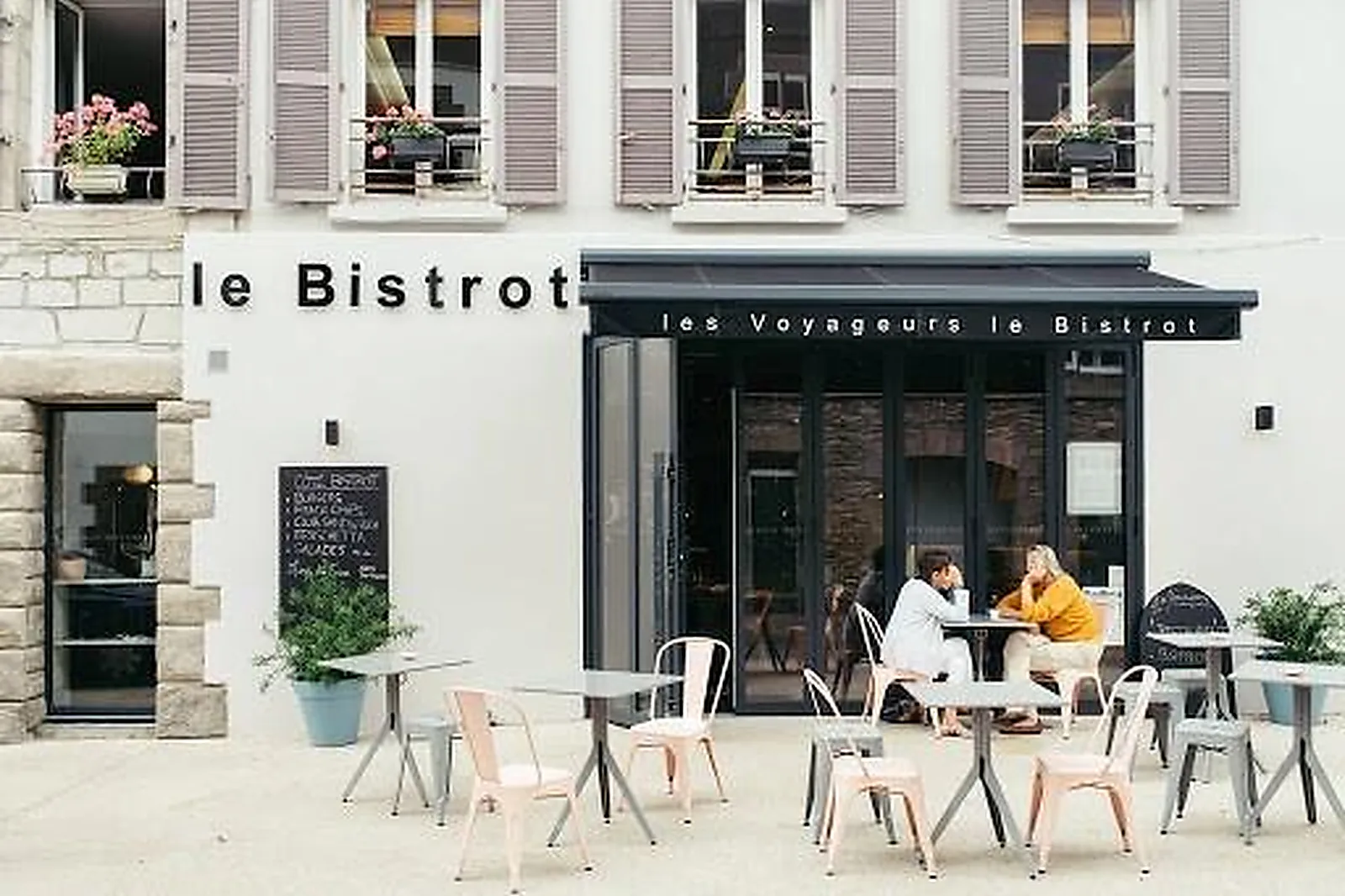 Lieux événementiels, LES VOYAGEURS SAINT-RENAN