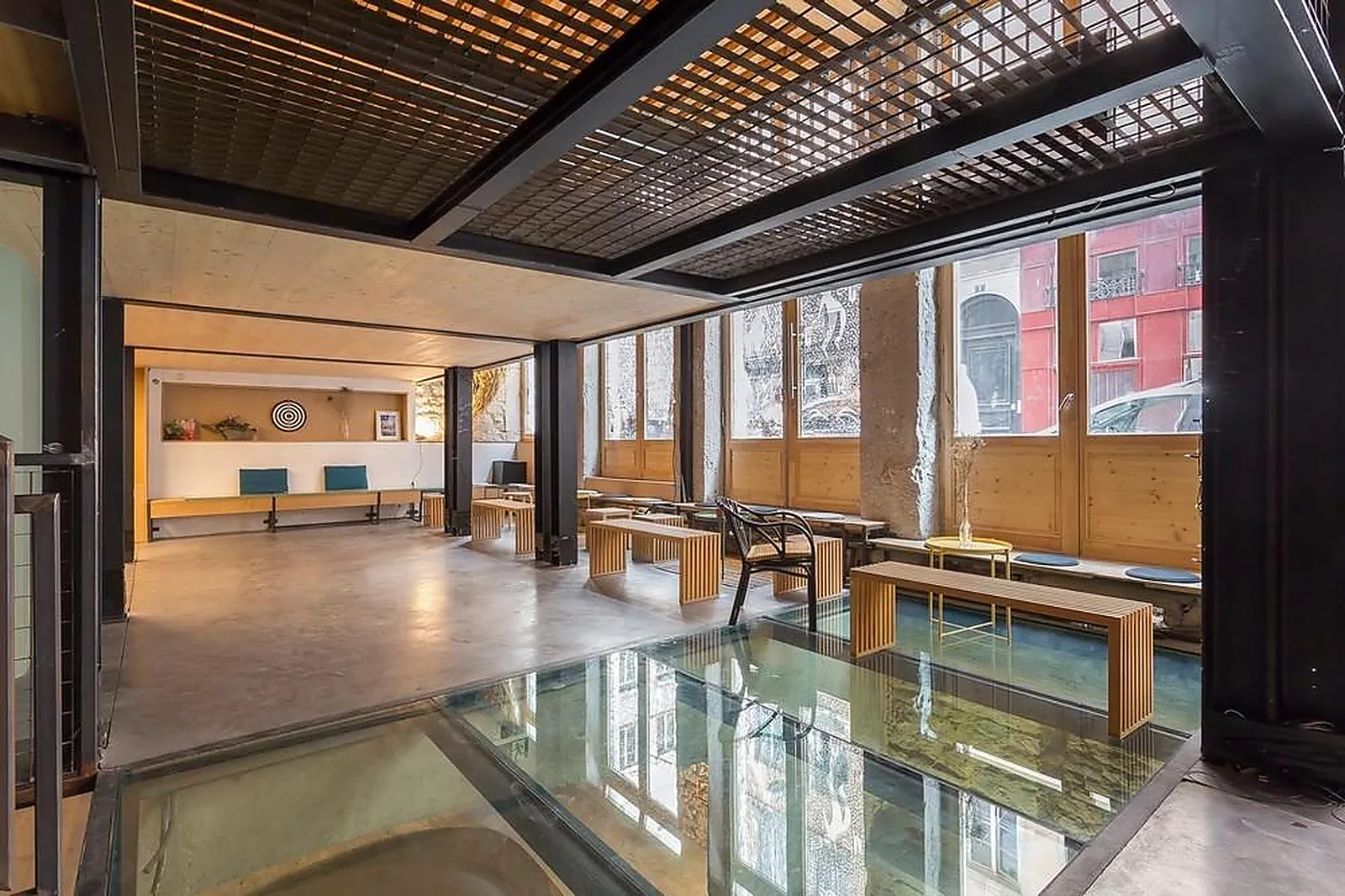 Lieux événementiels, LES WORACES