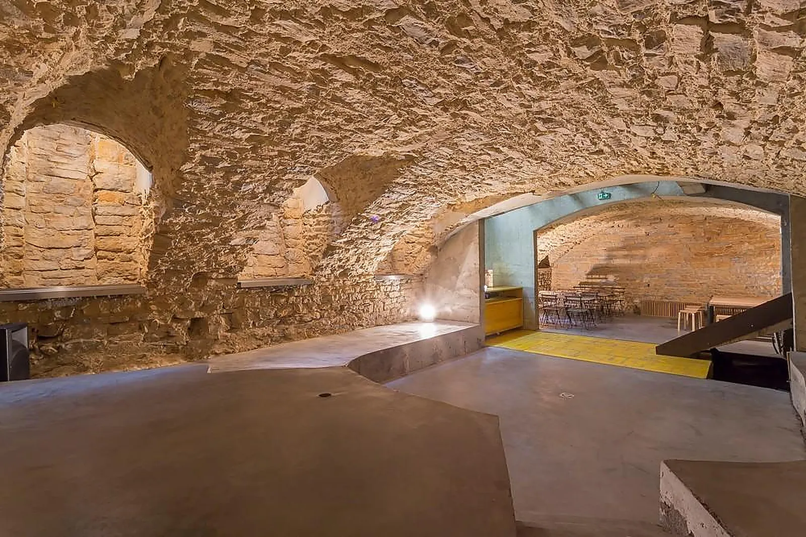 Lieux événementiels, LES WORACES