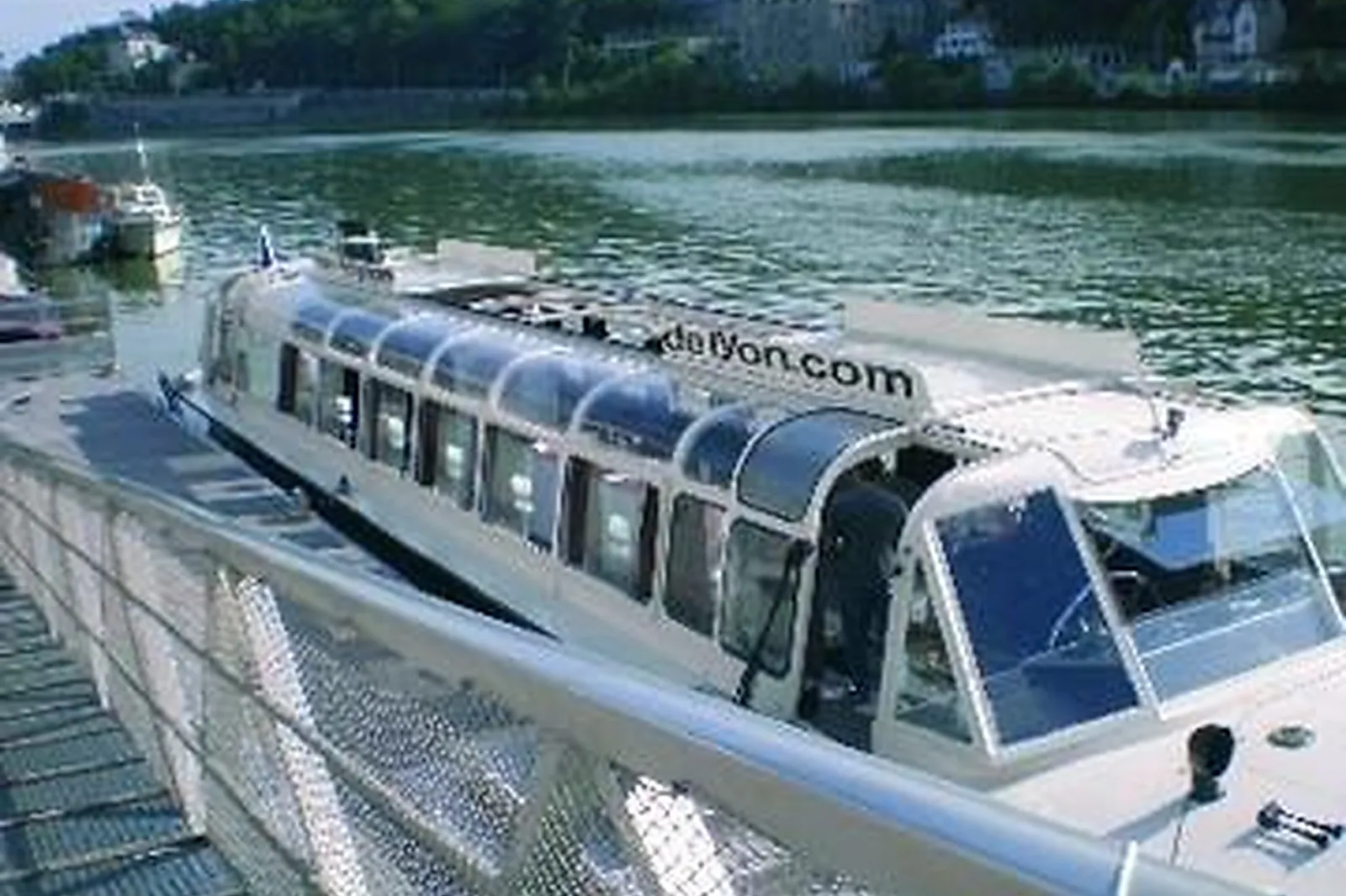 Lieux événementiels, LES YACHTS DE LYON