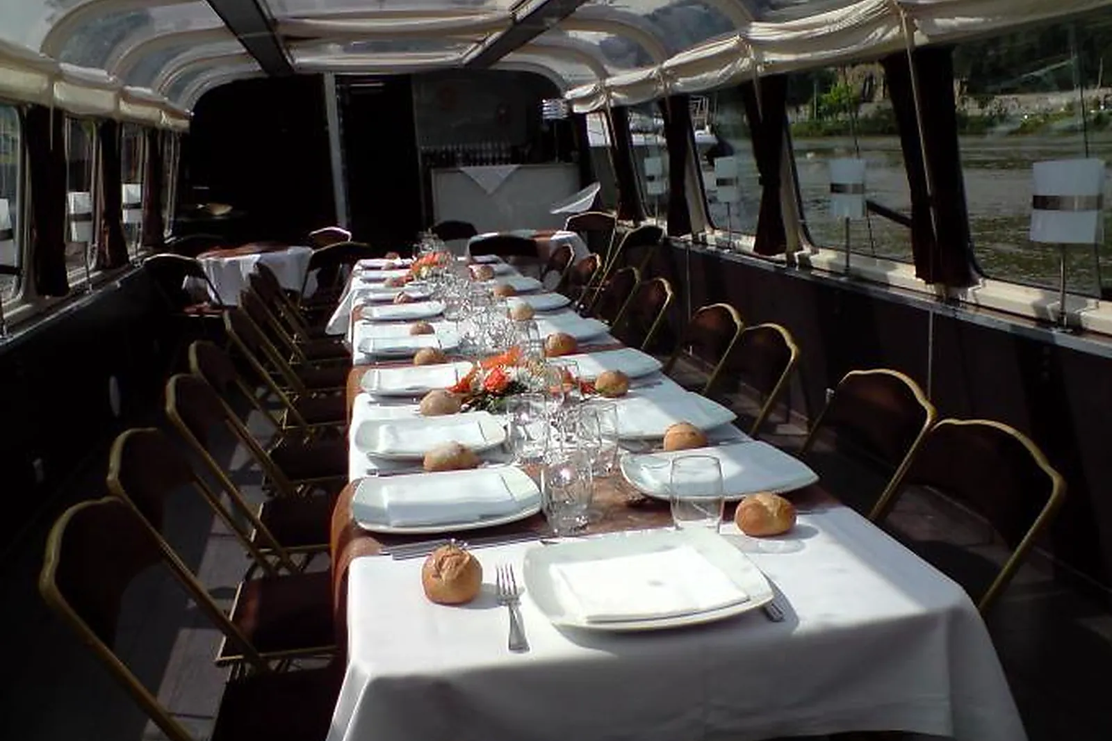 Lieux événementiels, LES YACHTS DE LYON