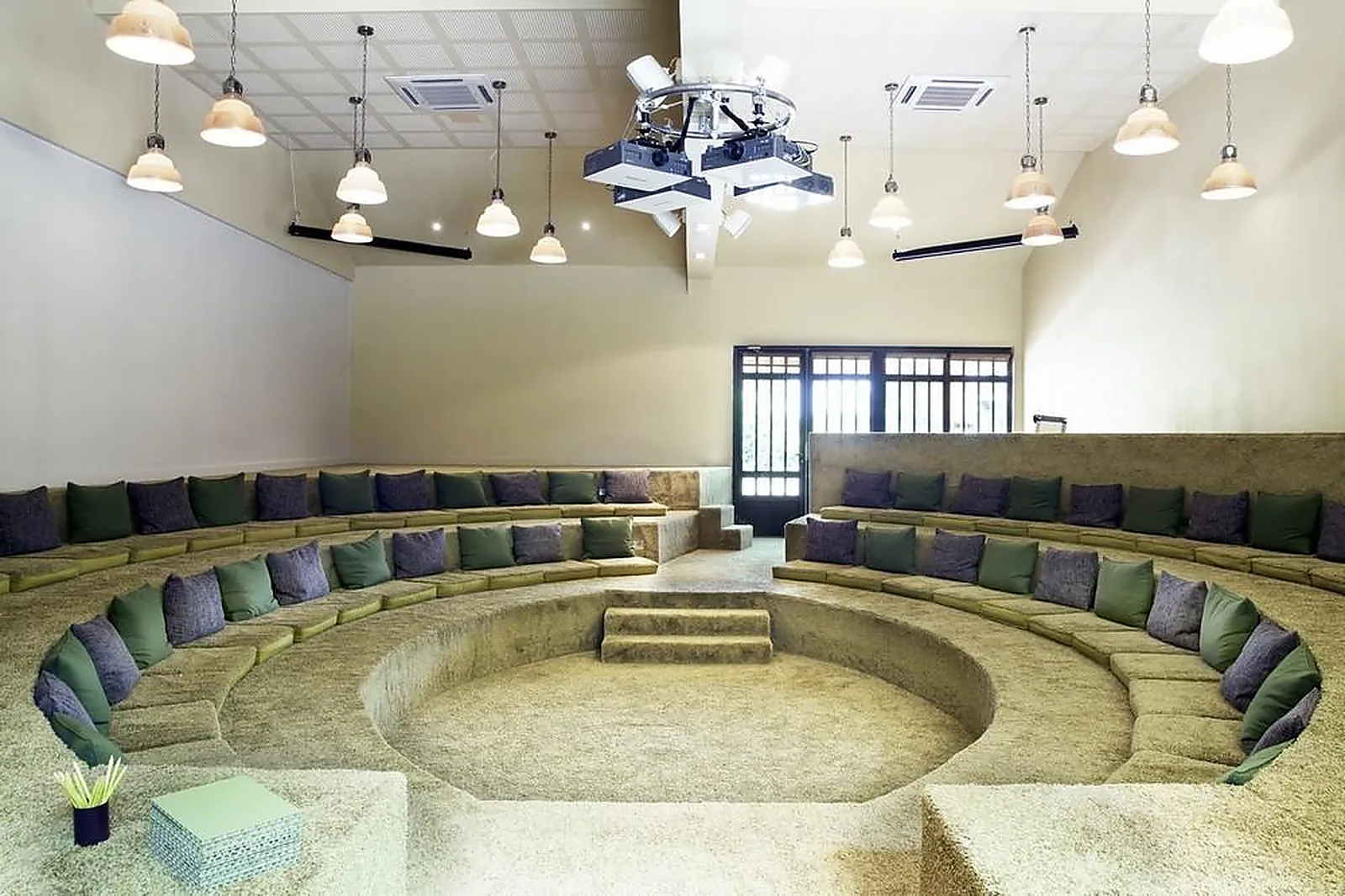 Lieux événementiels, LES ÉTANGS DE SAINT-AUBIN