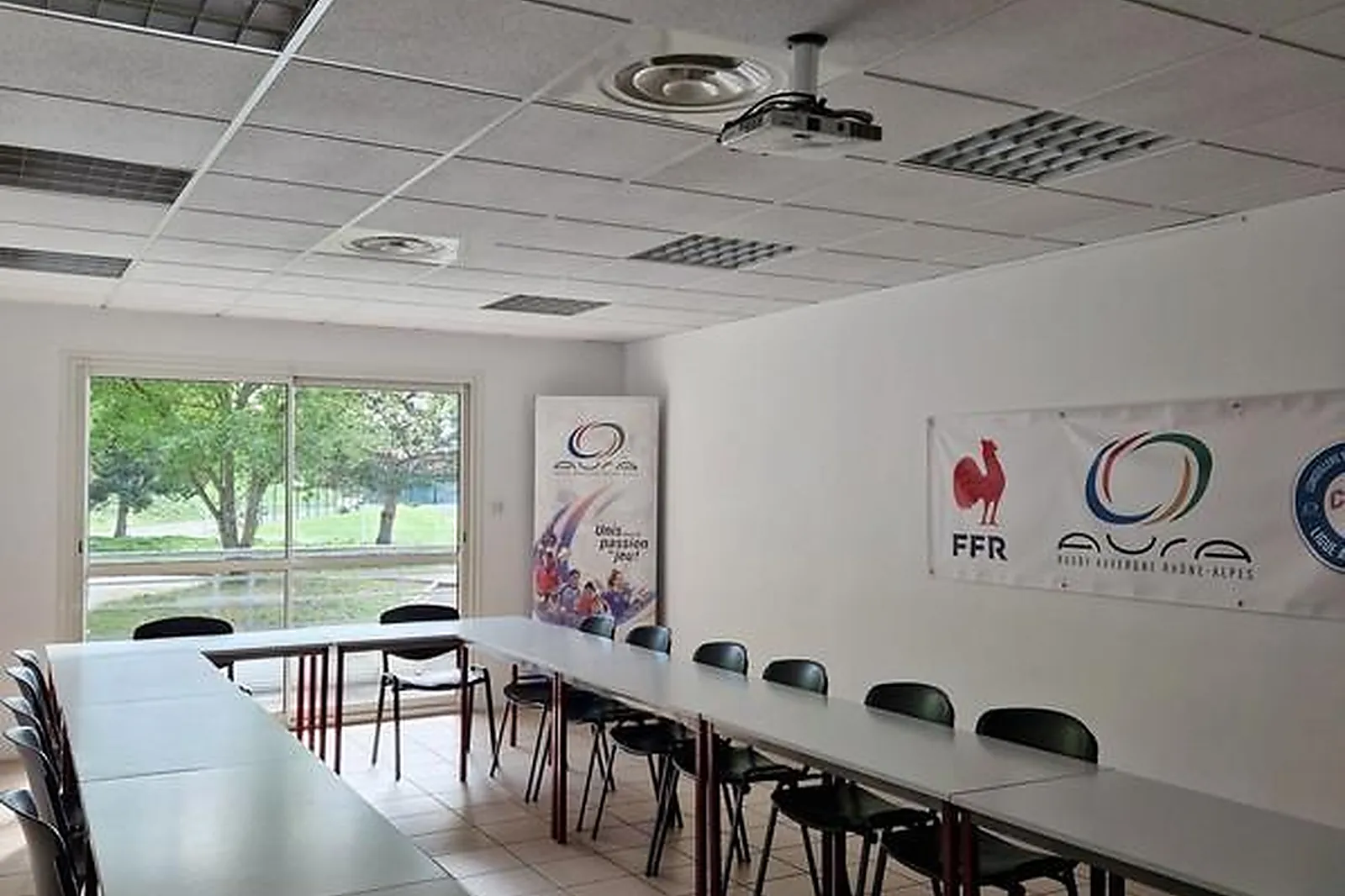 Lieux événementiels, LIGUE AURA RUGBY CHAPONNAY