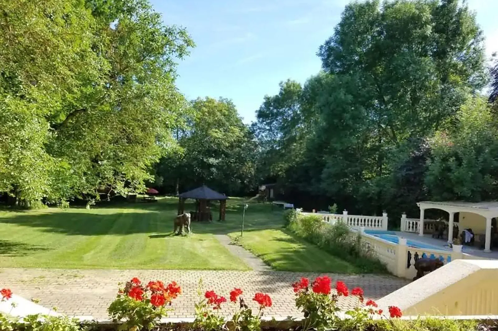 Lieux événementiels, LITTLE ART CASTLE