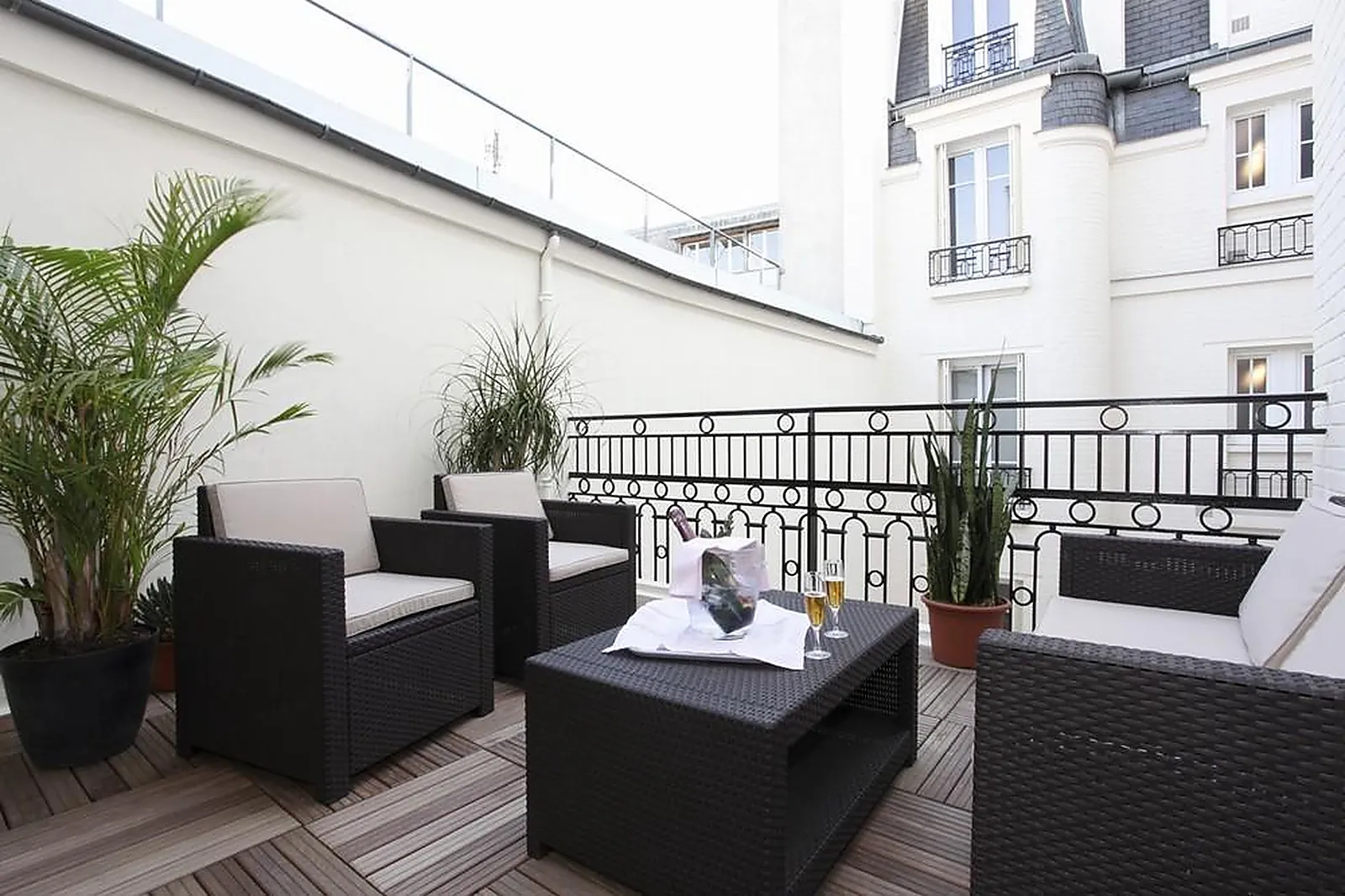 Lieux événementiels, LITTLE PALACE HÔTEL