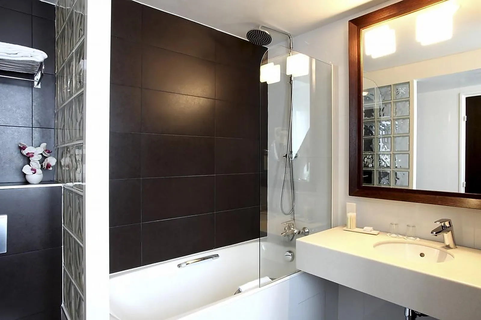 Lieux événementiels, LITTLE PALACE HÔTEL