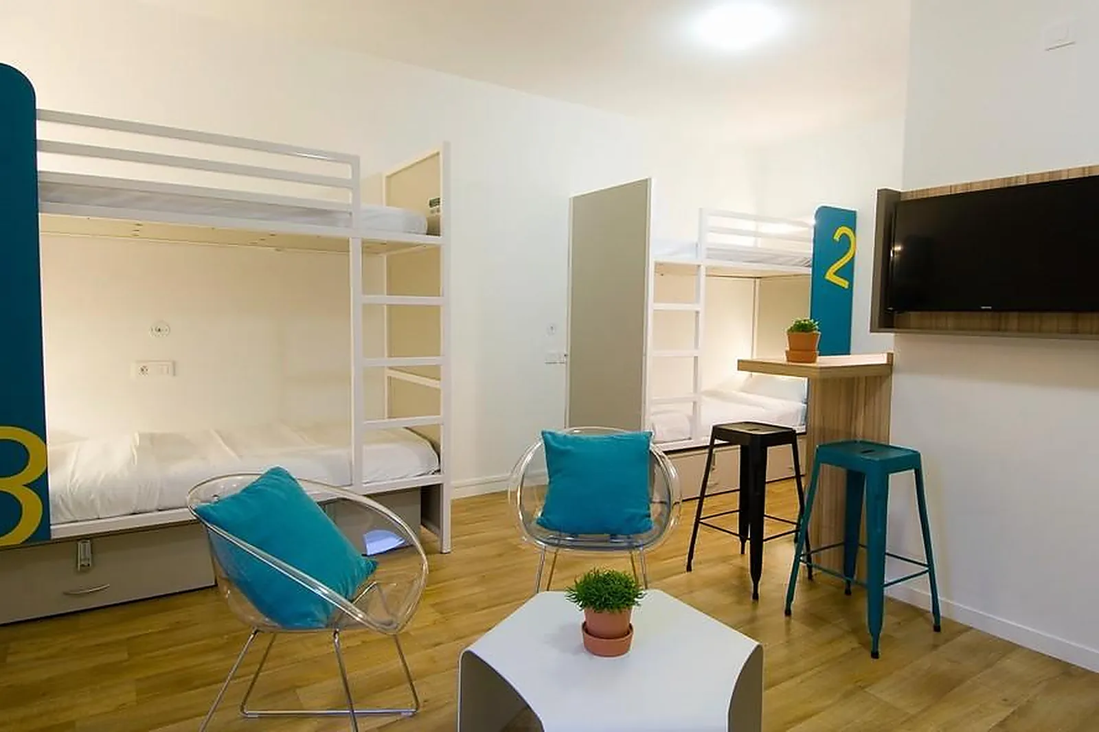 Lieux événementiels, LODGE IN PARIS