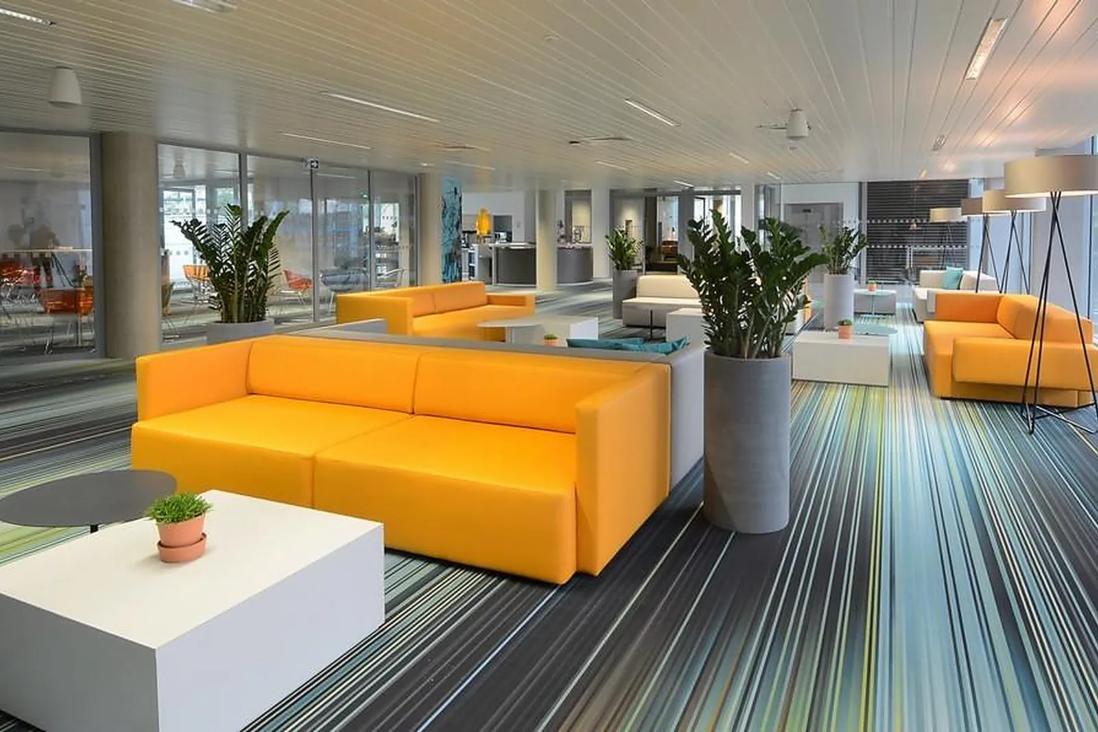 Lieux événementiels, LODGE IN PARIS