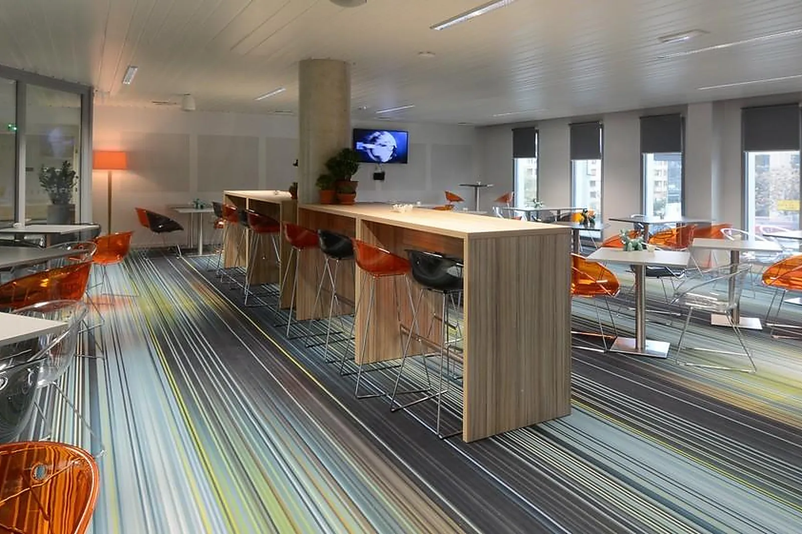 Lieux événementiels, LODGE IN PARIS