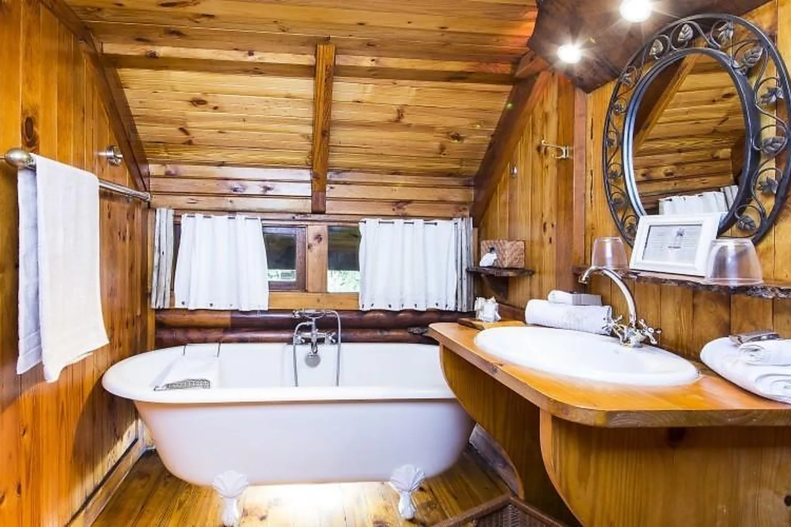 Lieux événementiels, LODGE ROCHE TAMARIN ET SPA VILLAGE NATURE