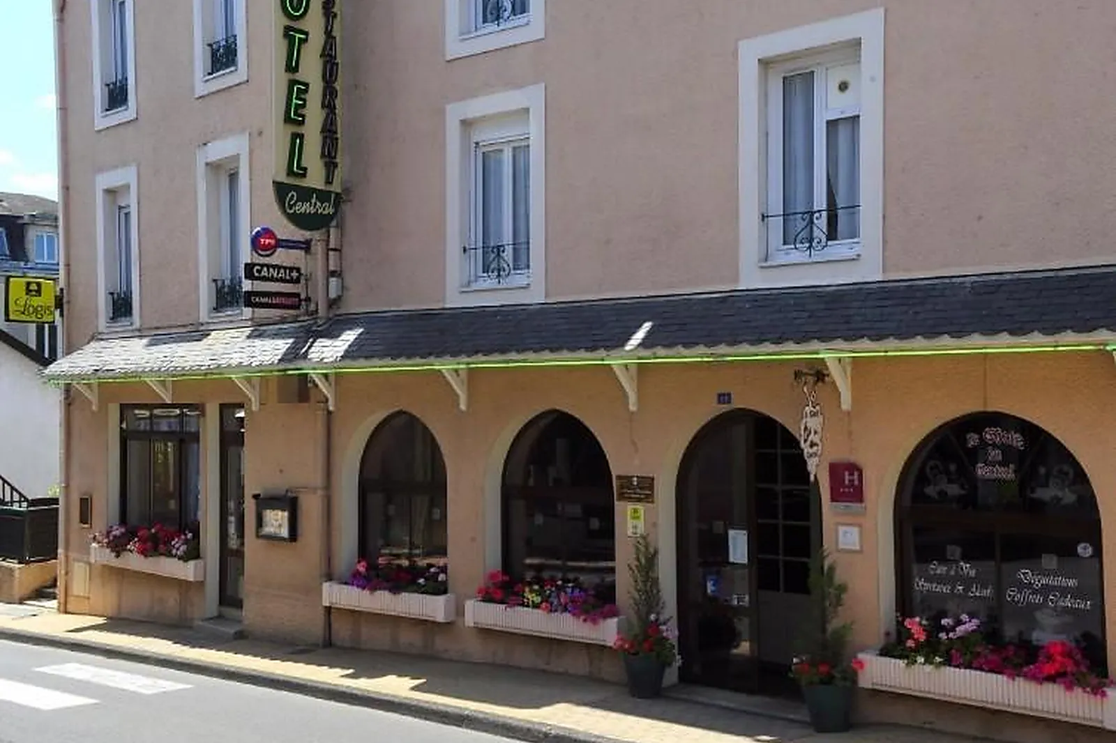 Lieux événementiels, LOGIS CENTRAL HÔTEL