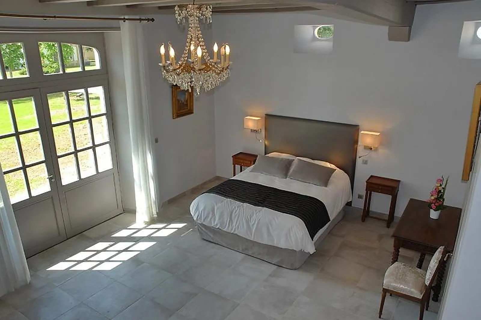 Lieux événementiels, LOGIS DU PÉRÉ