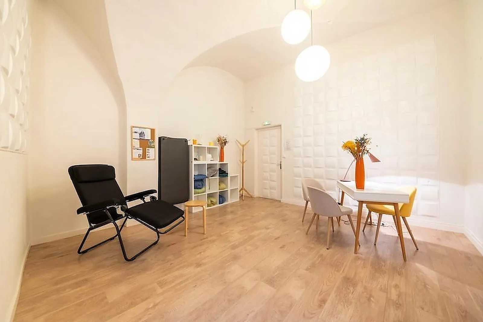 Lieux événementiels, LOUTY