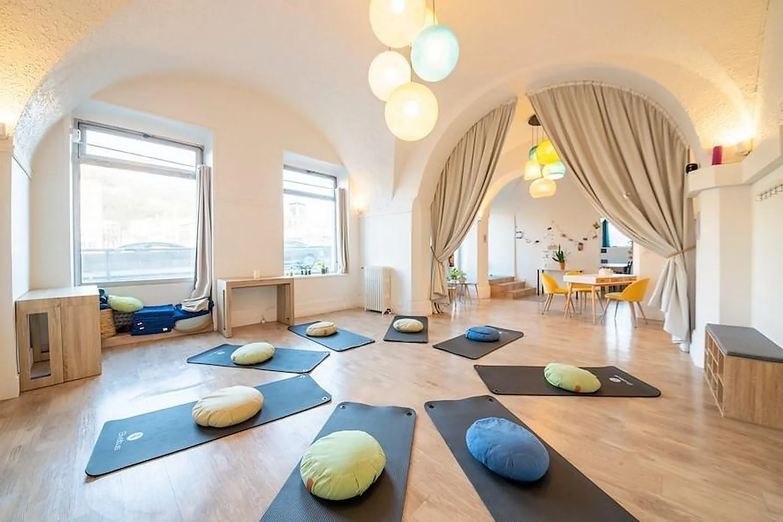 Lieux événementiels, LOUTY