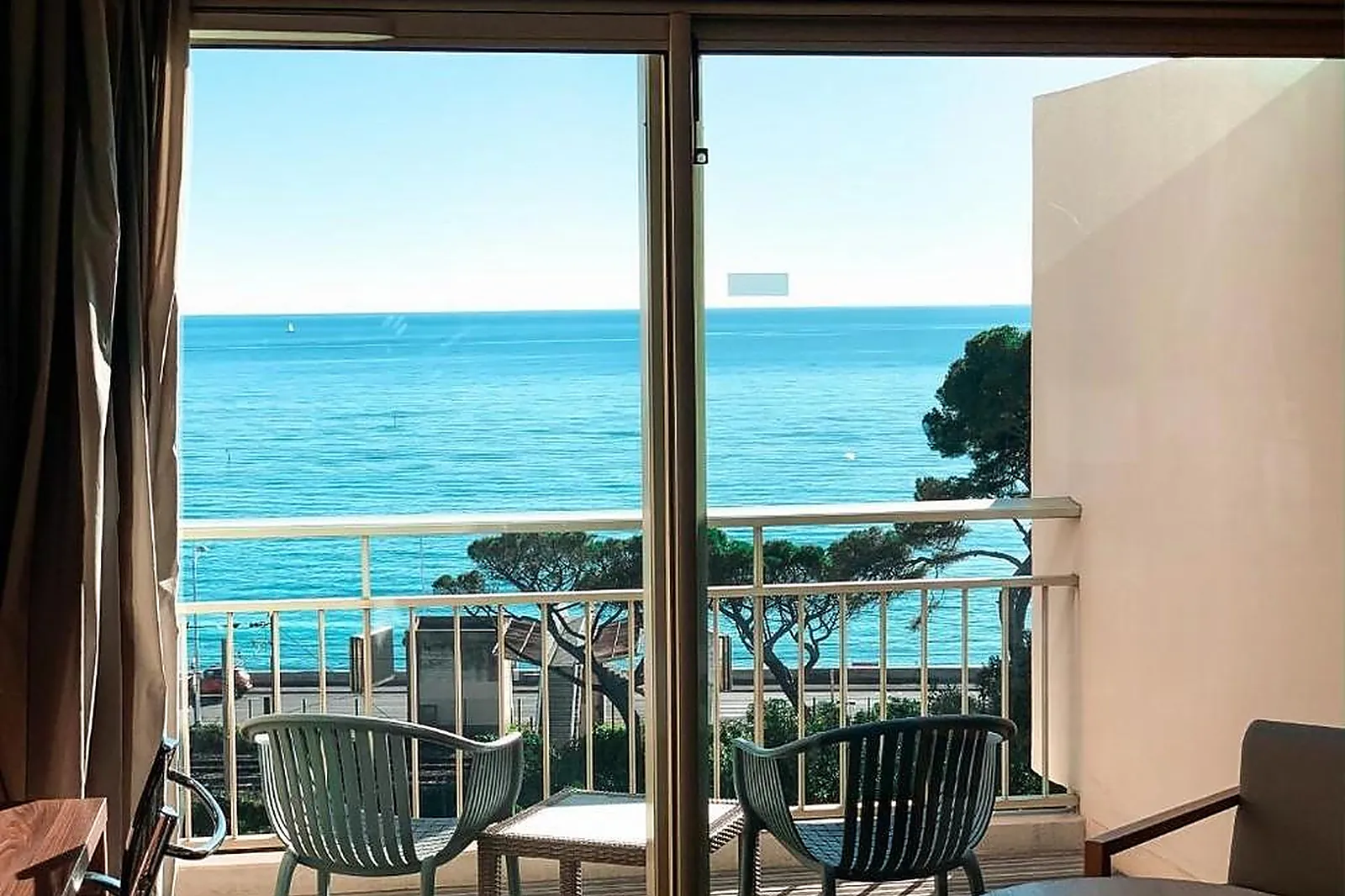 Lieux événementiels, LUXOTEL CANNES