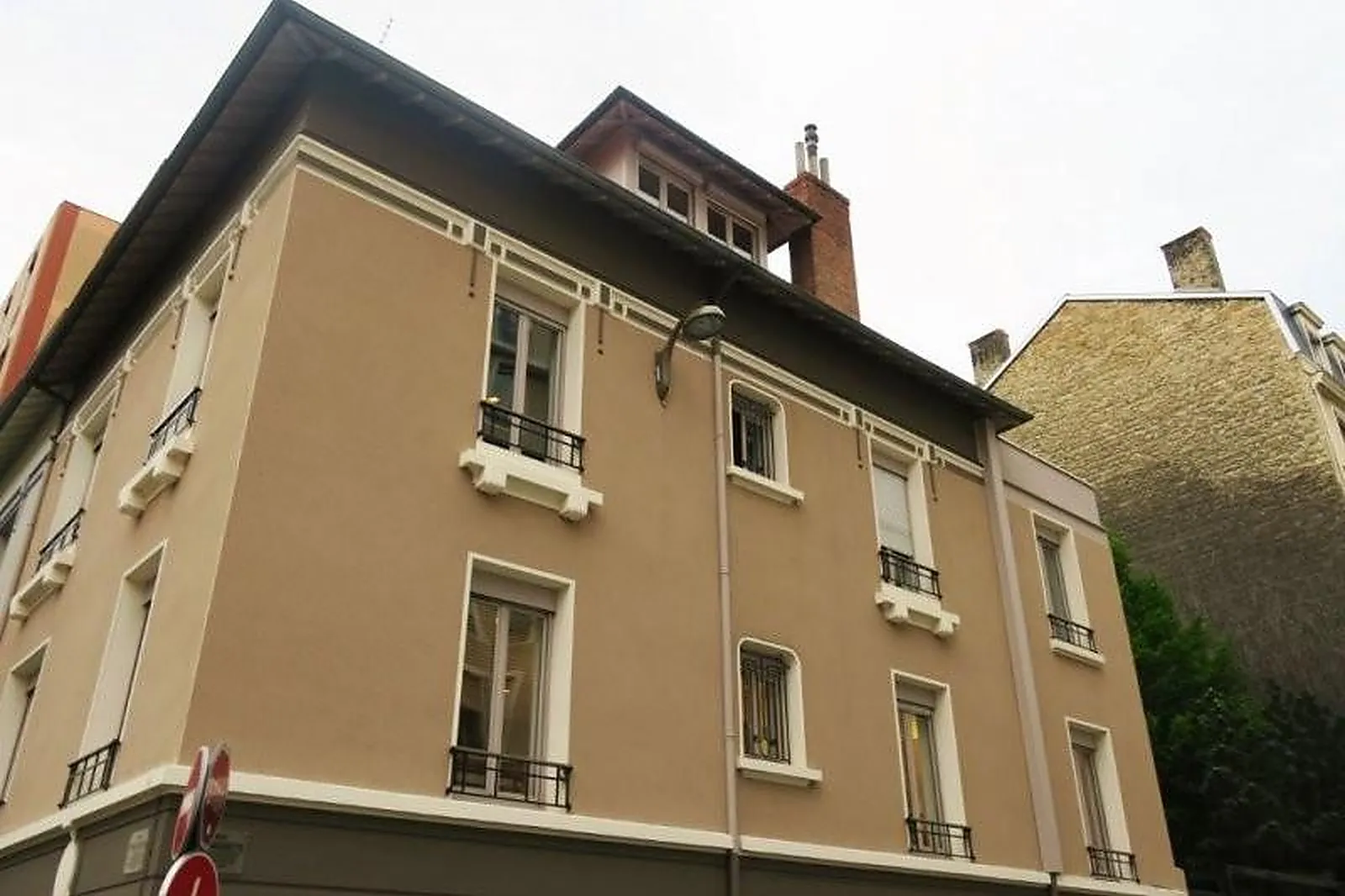 Lieux événementiels, MKM BURO