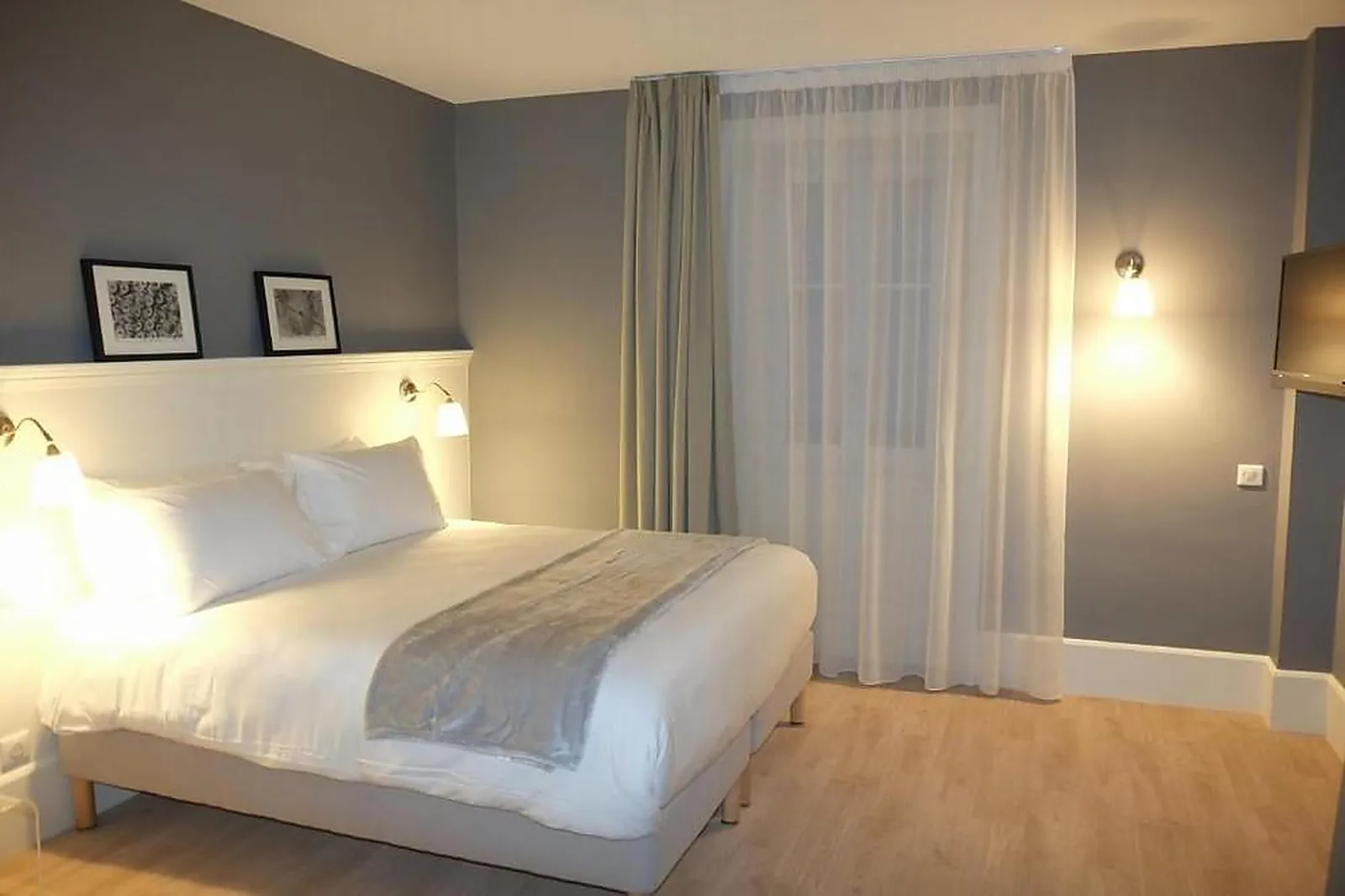 Lieux événementiels, MAISON BLANCHE