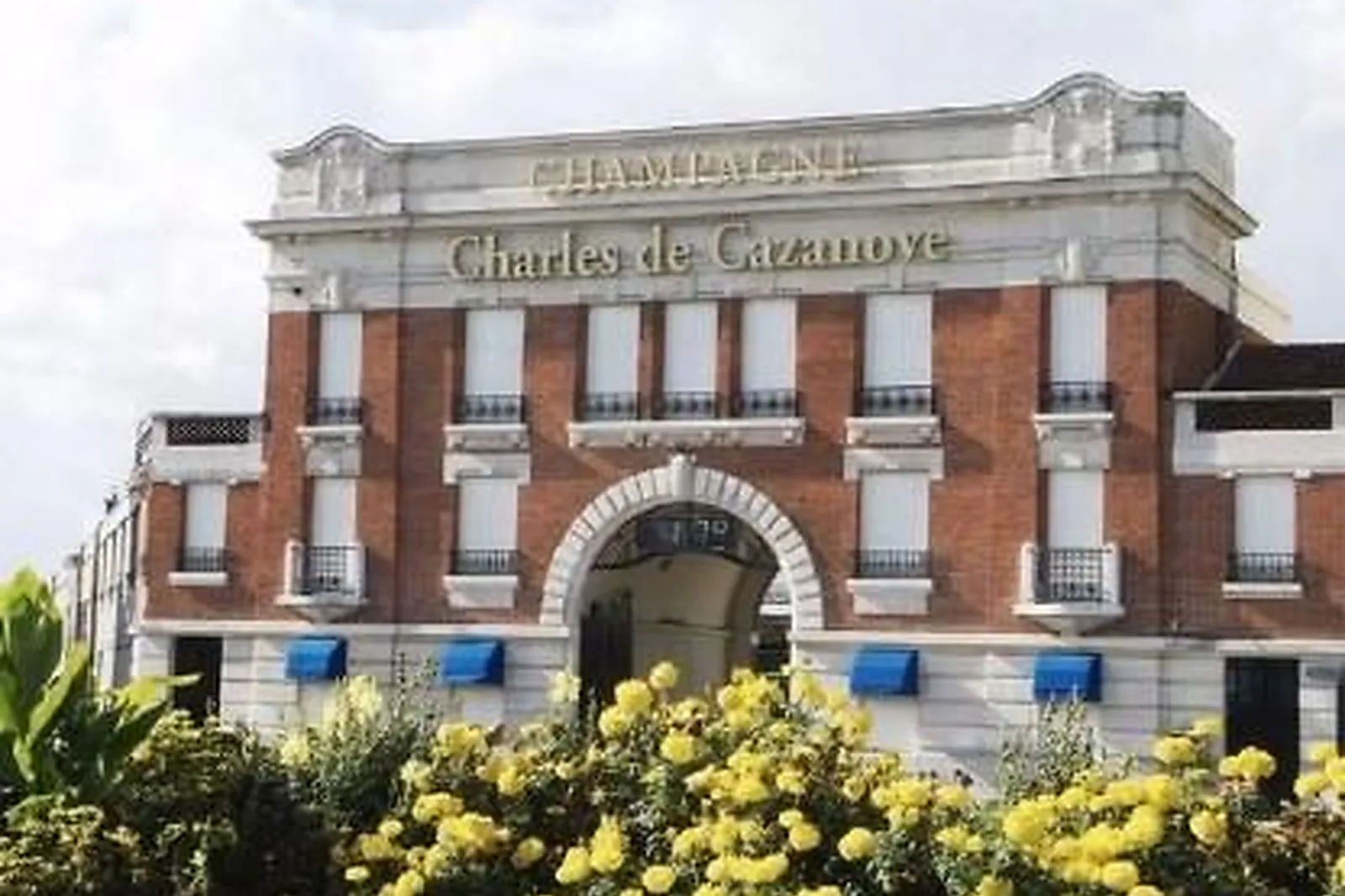 Lieux événementiels, MAISON CHAMPAGNE CHARLES DE CAZANOVE