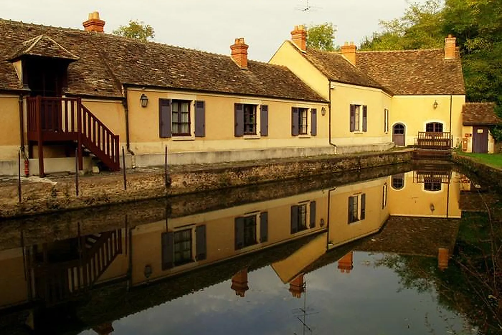Lieux événementiels, MAISON ELSA TRIOLET-ARAGON