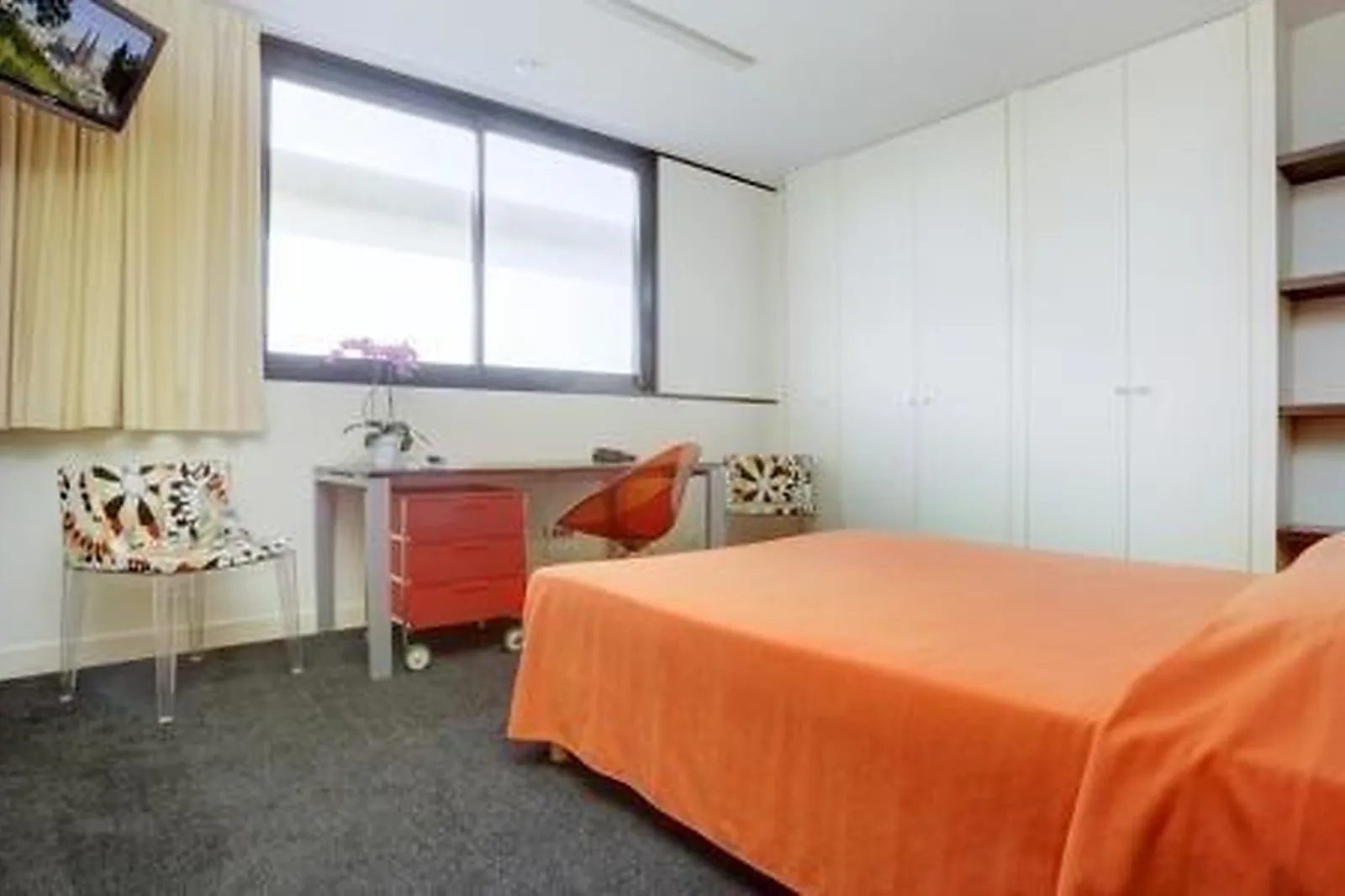 Lieux événementiels, MAISON INTERNATIONALE UNIVERSITAIRE