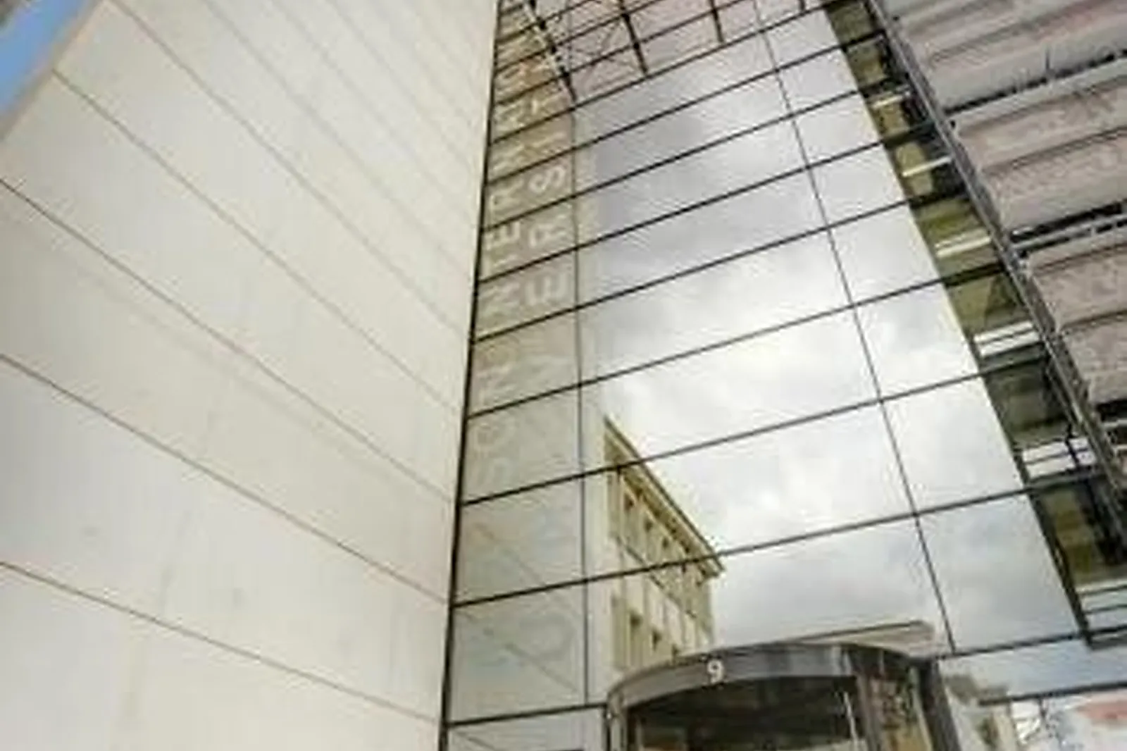 Lieux événementiels, MAISON INTERNATIONALE UNIVERSITAIRE