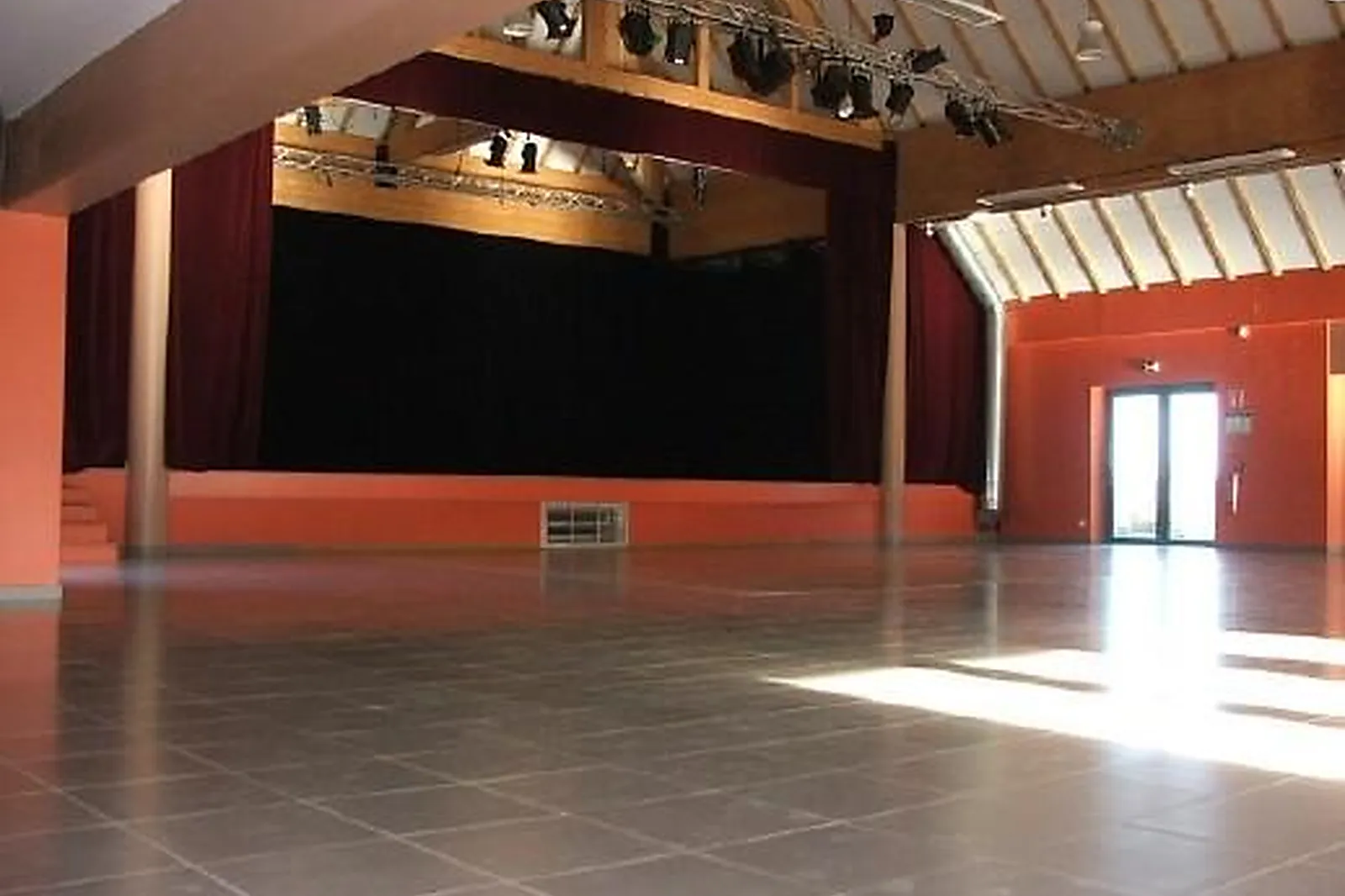 Lieux événementiels, MAISON DES ASSOCIATIONS