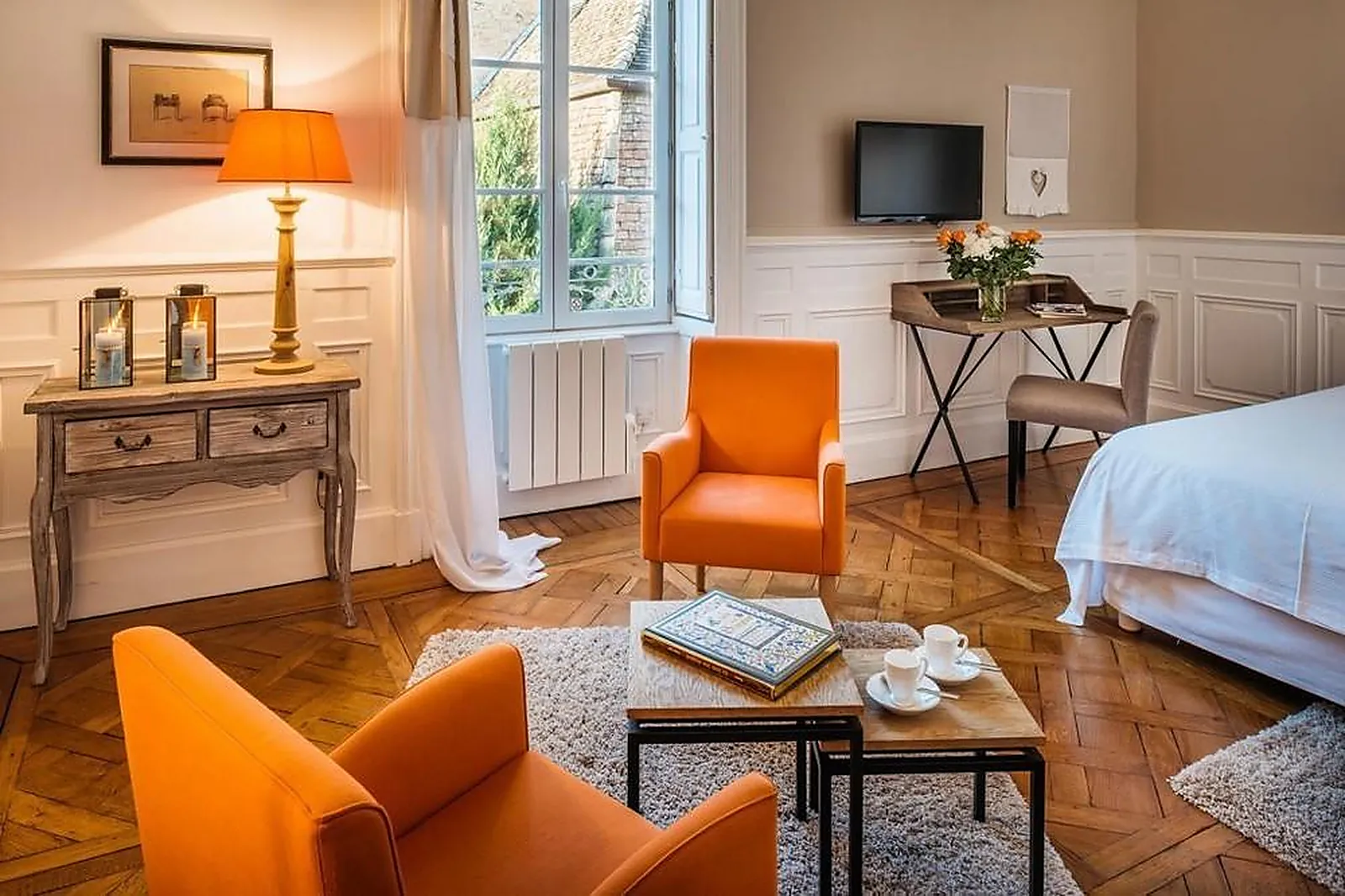 Lieux événementiels, MAISON DES COURTINES