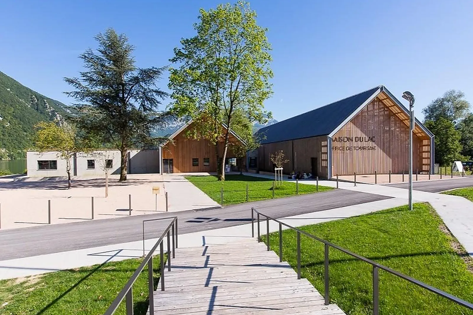 Lieux événementiels, MAISON DU LAC