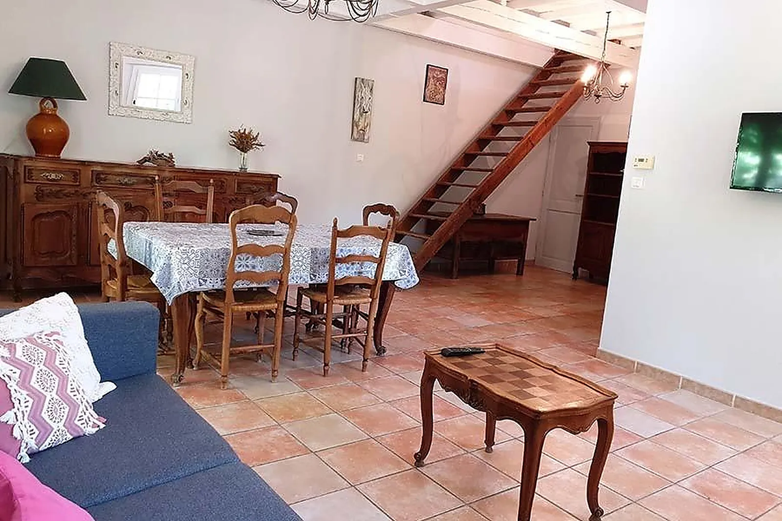 Lieux événementiels, MANADE BLANC