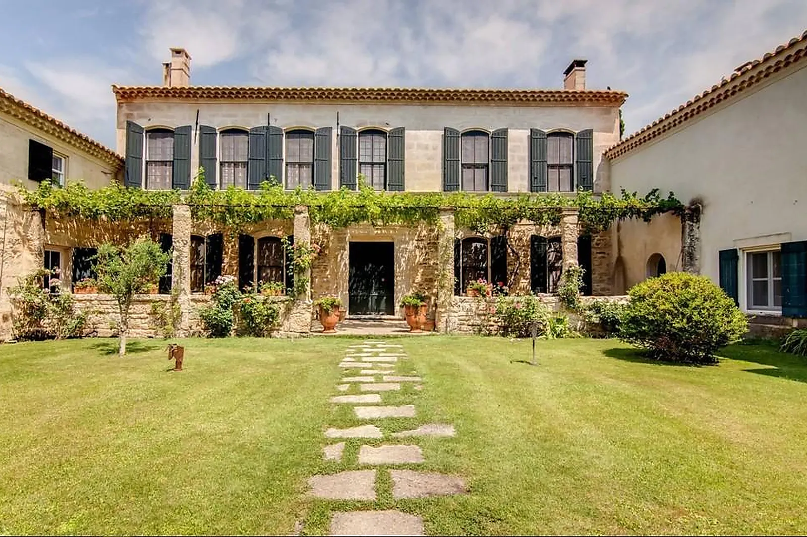 Lieux événementiels, MANADE JACQUES BON