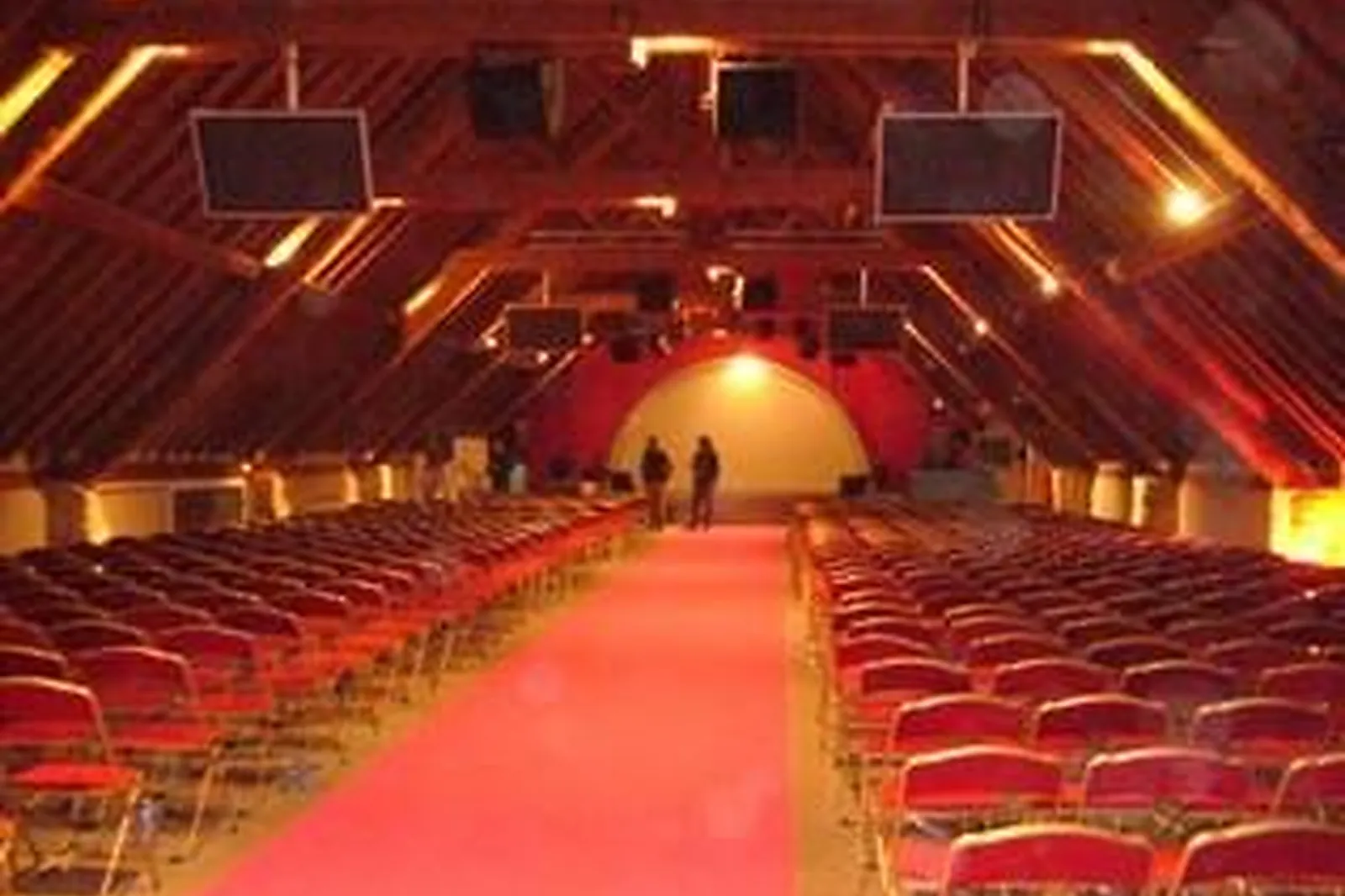 Lieux événementiels, MANADE JACQUES BON