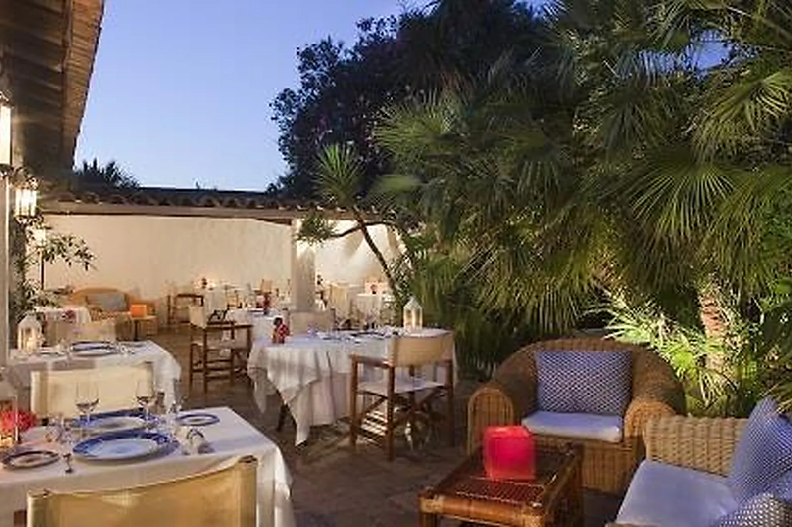 Lieux événementiels, MANGIO FANGO HOTEL ET SPA