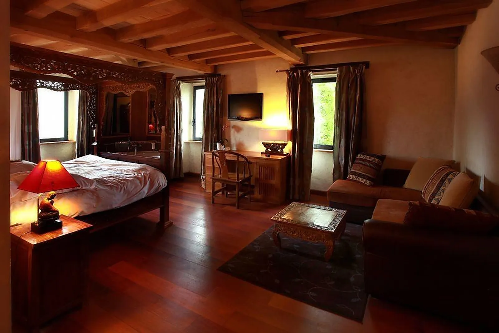 Lieux événementiels, MANOIR HÔTEL DES INDES