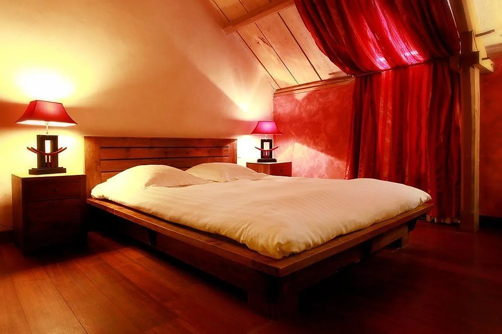 Lieux événementiels, MANOIR HÔTEL DES INDES