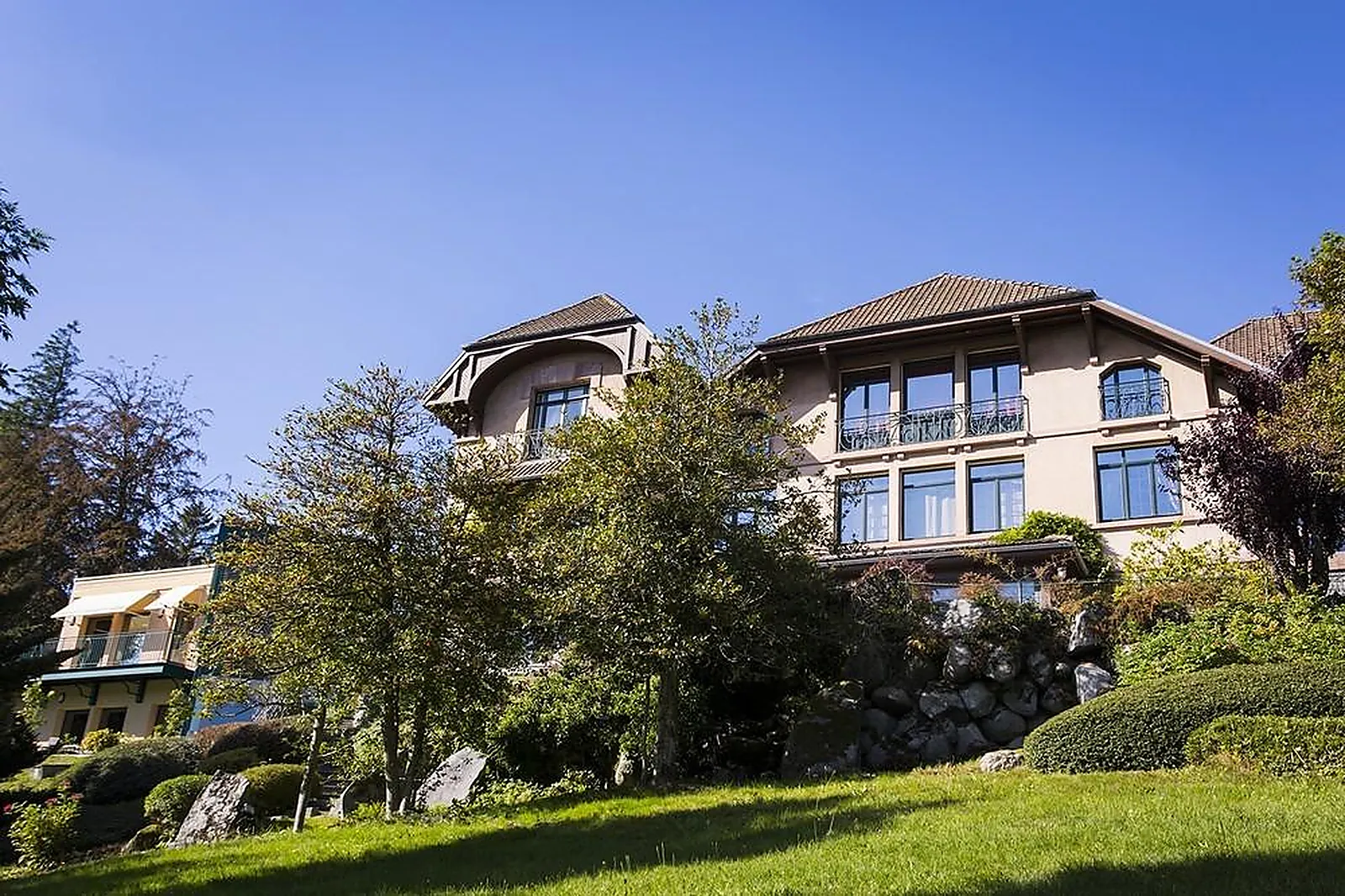 Lieux événementiels, MANOIR AU LAC